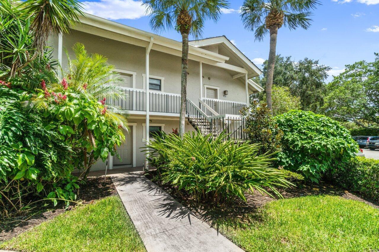 Listing  11863 Wimbledon Circle 406, Wellington, FL 33414, Wellington, FL 33414