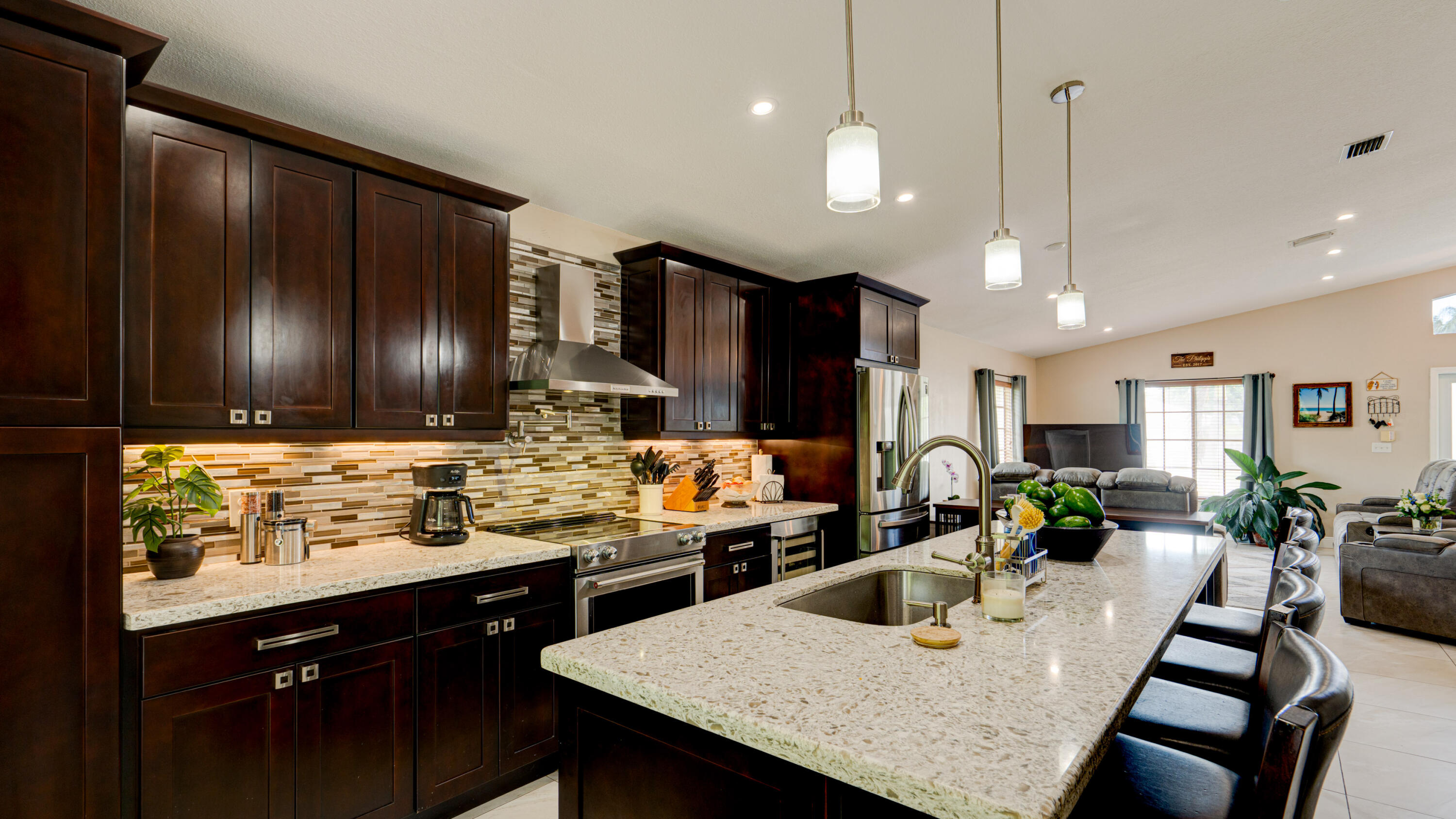 View details of listing 20221 SW 85th Court SW, Cutler Bay, FL 33189 Cutler Bay with MLS#