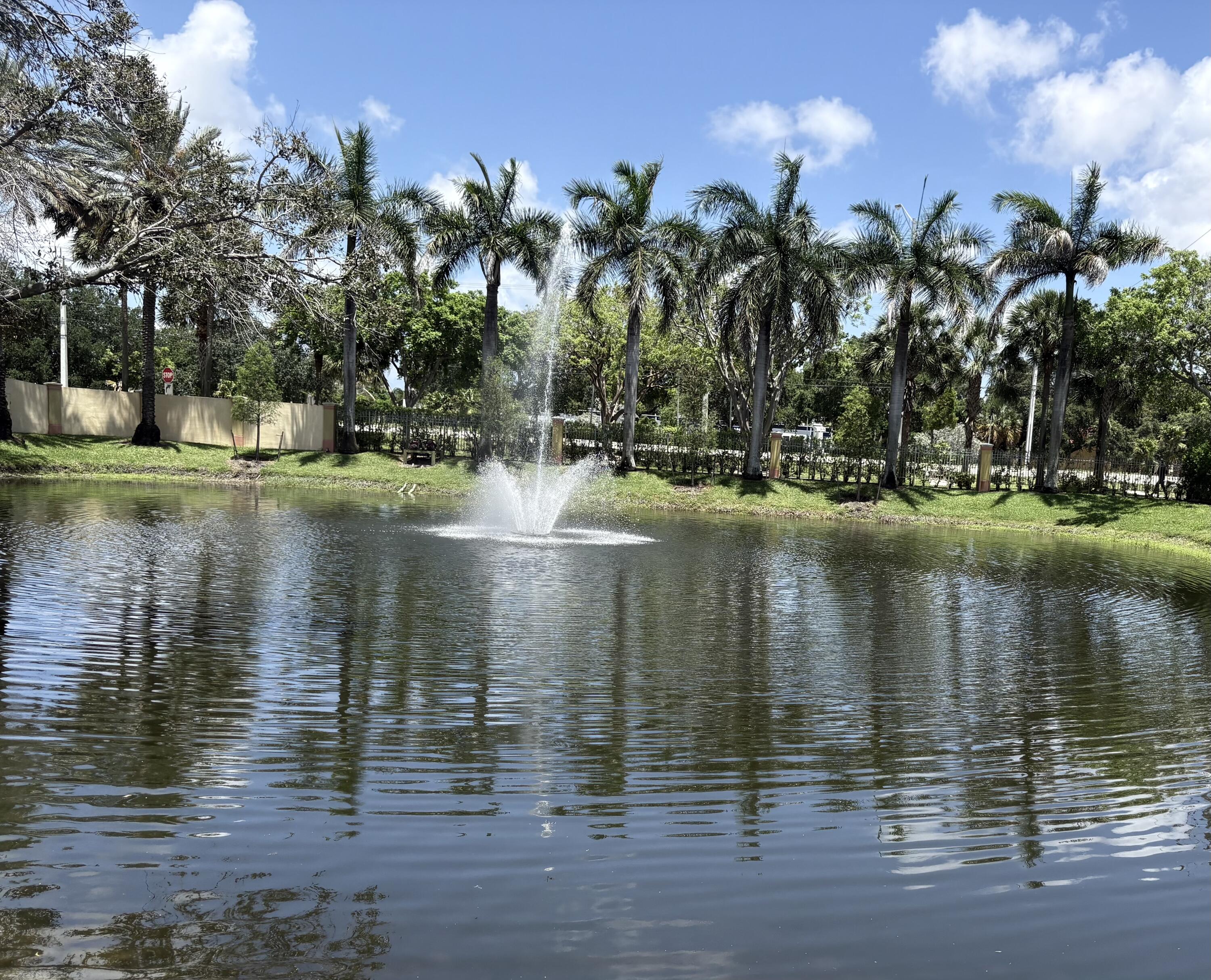 View details of listing 203 S Santa Catalina Circle 203, North Lauderdale, FL 33068 North Lauderdale with MLS#