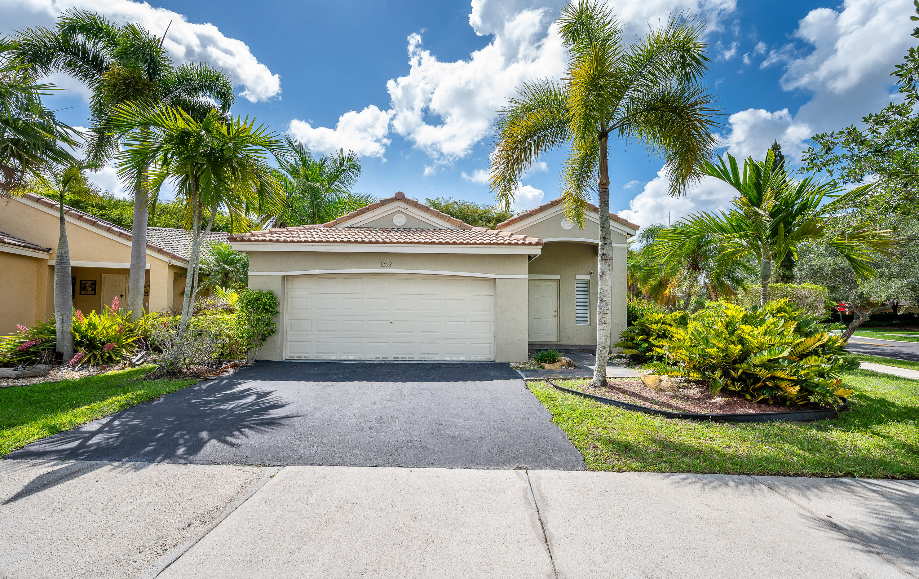 Listing  1252 Sabal Trail, Weston, FL 33327, Weston, FL 33327