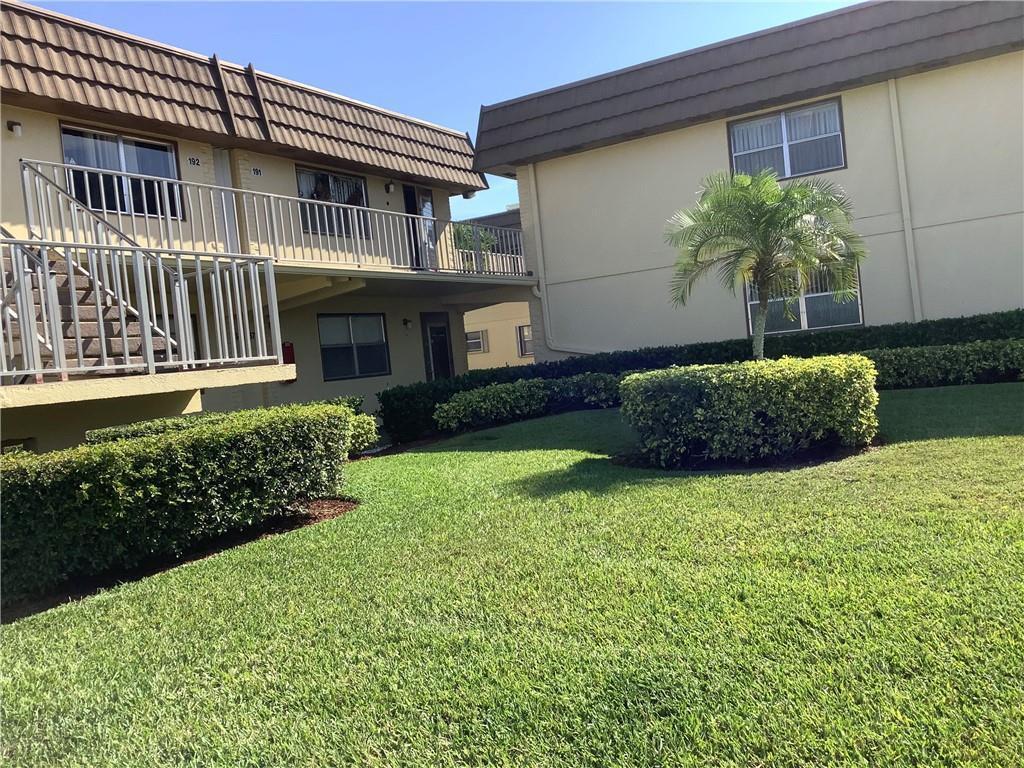 View details of listing 189 Saxony 189, Delray Beach, FL 33446 Delray Beach with MLS#