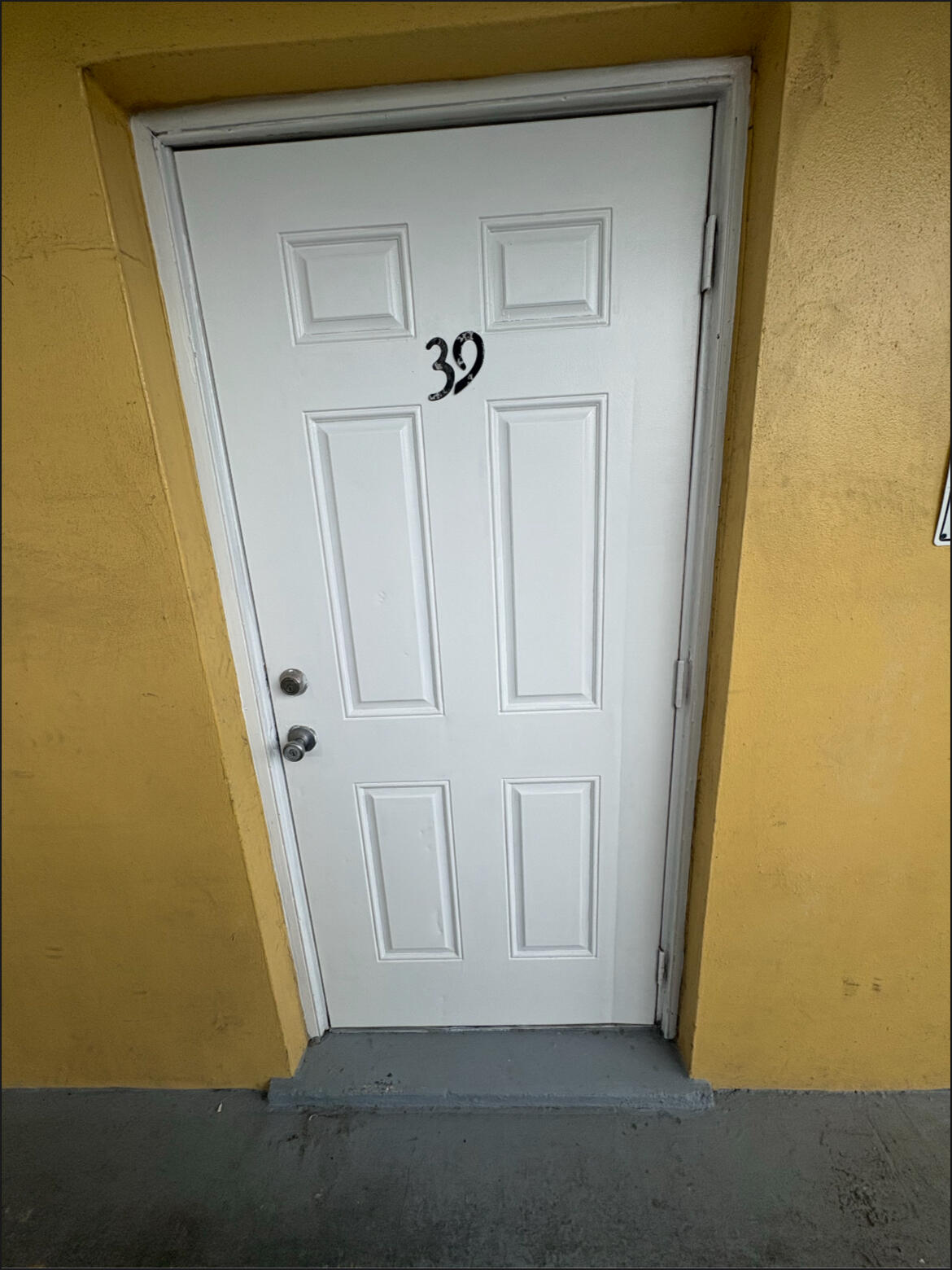 Listing  1501 Crescent Circle E39, Lake Park, FL 33403, Lake Park, FL 33403