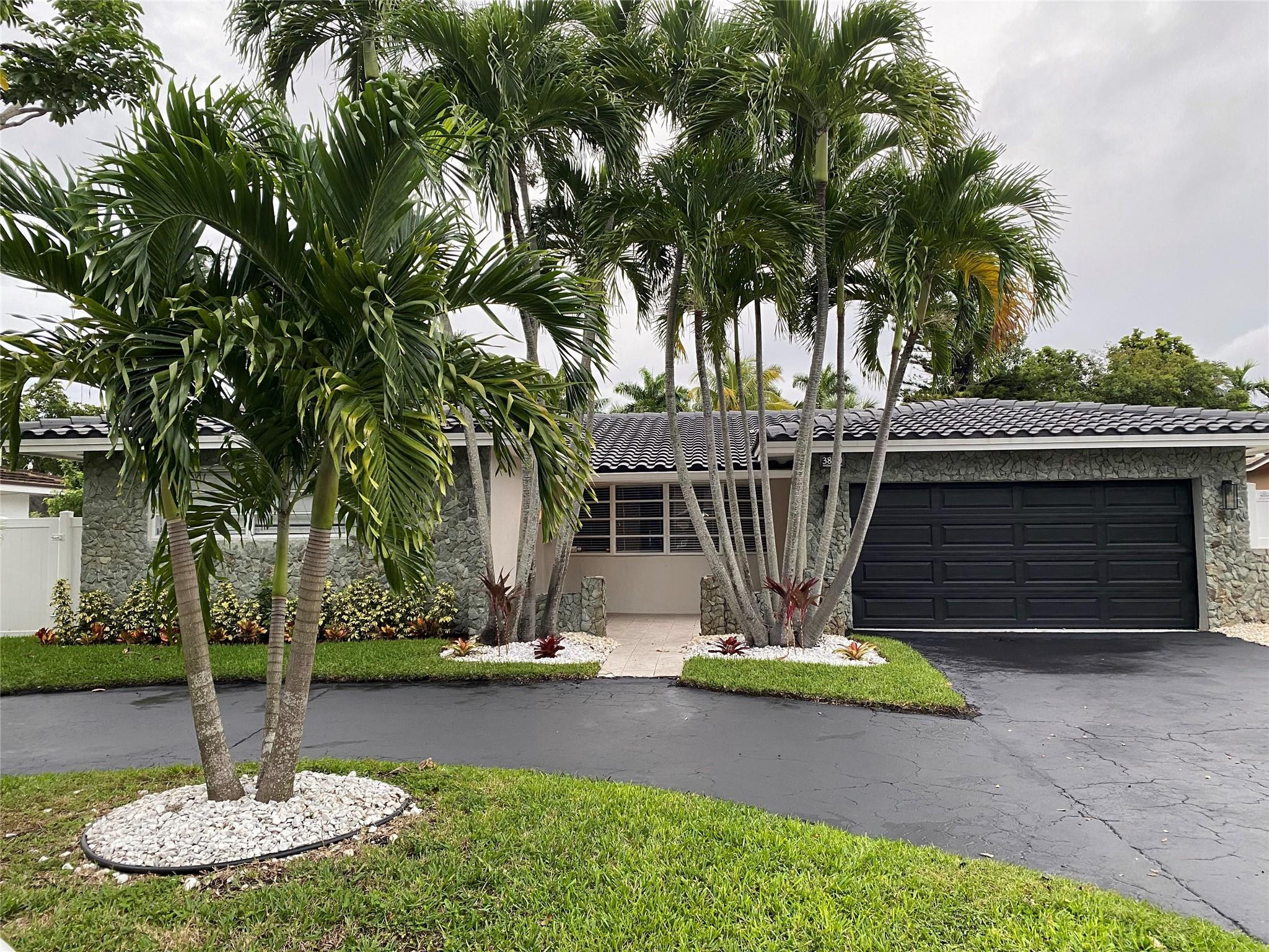 Listing  3840 N 42nd Terrace, Hollywood, FL 33021, Hollywood, FL 33021