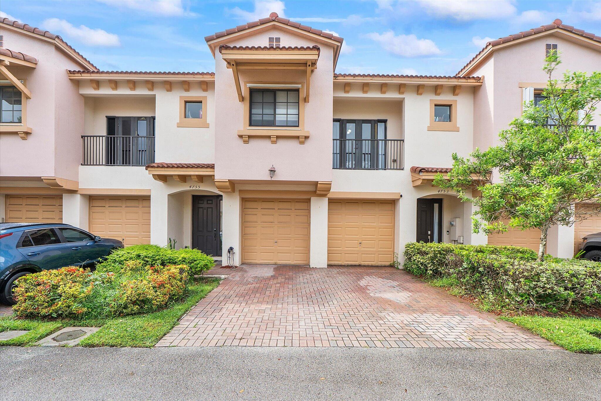 View details of listing 4755 Cypress Street 4755, Coconut Creek, FL 33073 Coconut Creek with MLS#