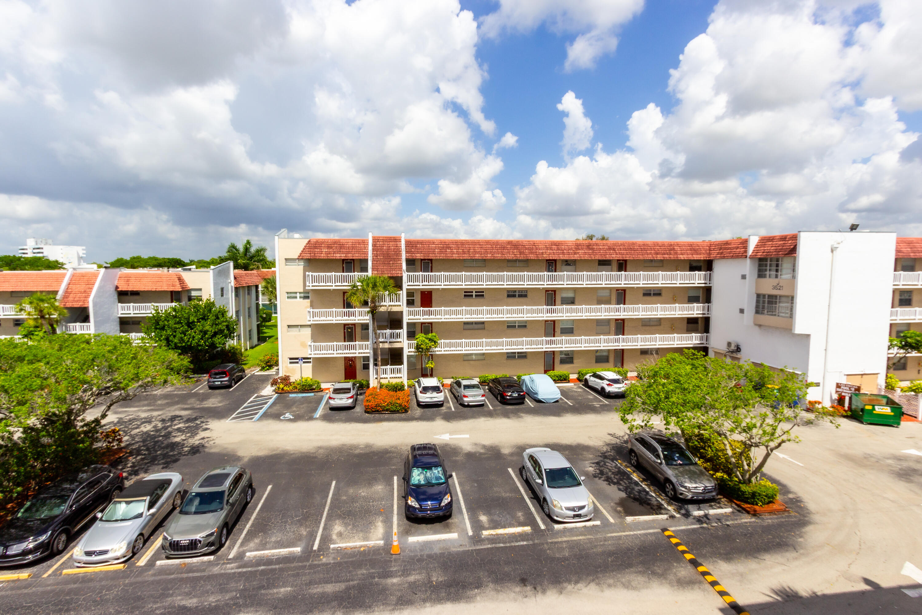 View details of listing 3531 Inverrary Drive H406, Lauderhill, FL 33319 Lauderhill with MLS#