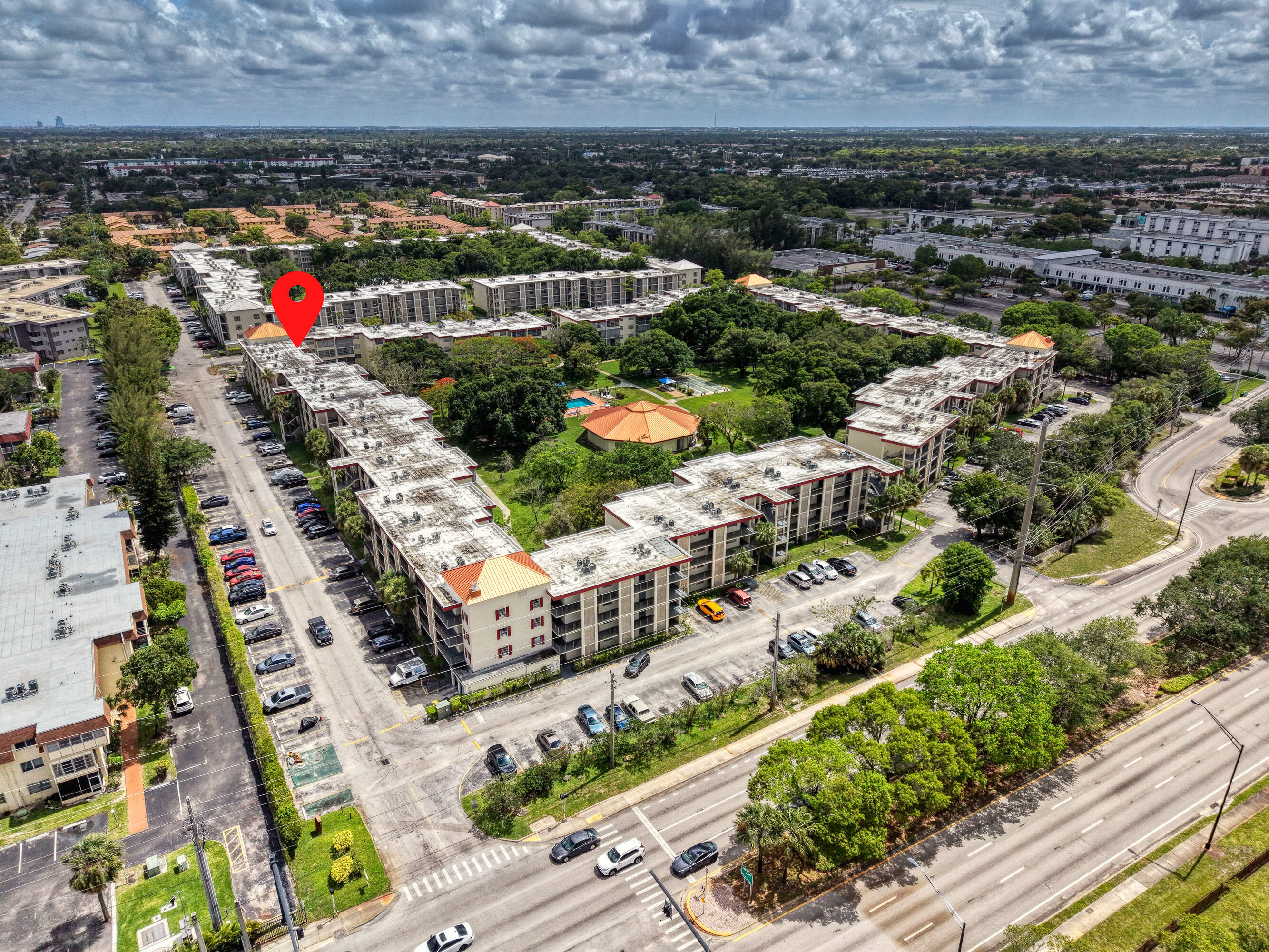 View details of listing 3001 NW 48th Avenue 439, Lauderdale Lakes, FL 33313 Lauderdale Lakes with MLS# 