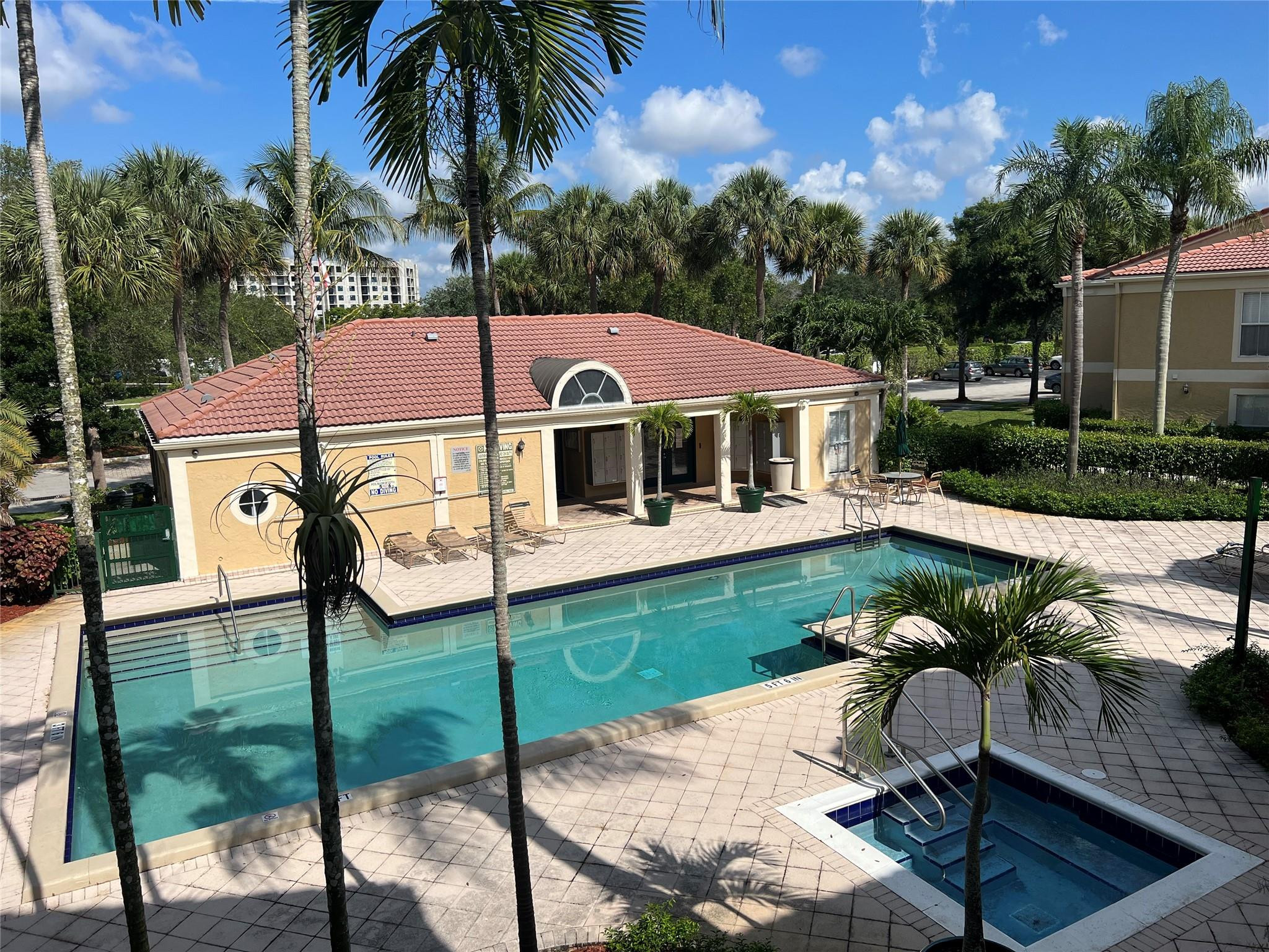 Listing  875 Riverside Drive 725, Coral Springs, FL 33071, Coral Springs, FL 33071