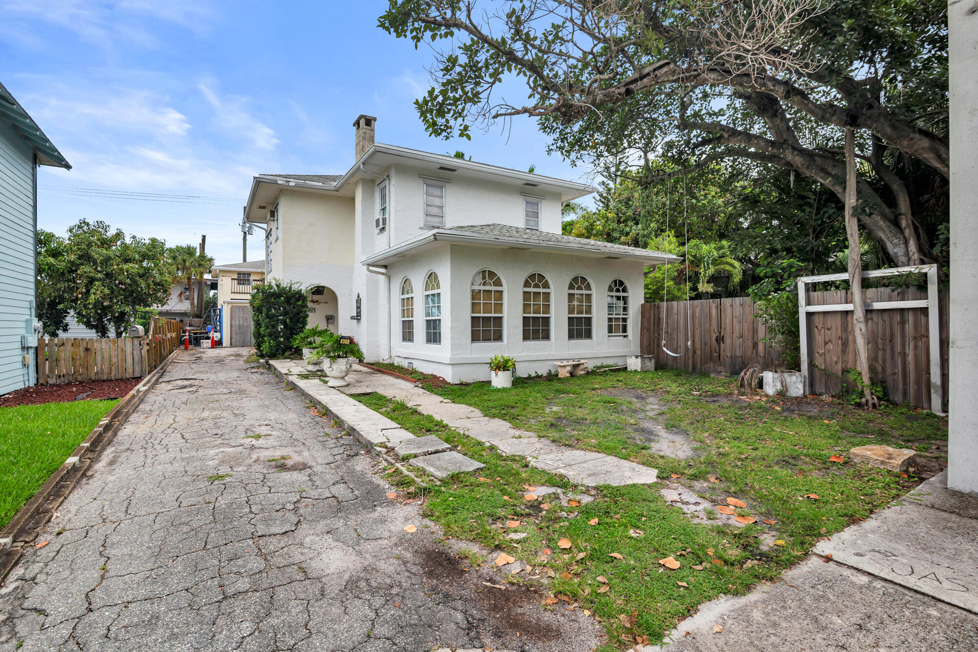 Listing  821 Omar Road, West Palm Beach, FL 33405, West Palm Beach, FL 33405