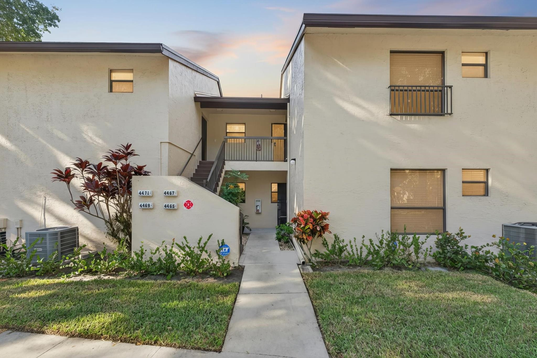 View details of listing 4467 Carambola Circle S, Coconut Creek, FL 33066 Coconut Creek with MLS# 