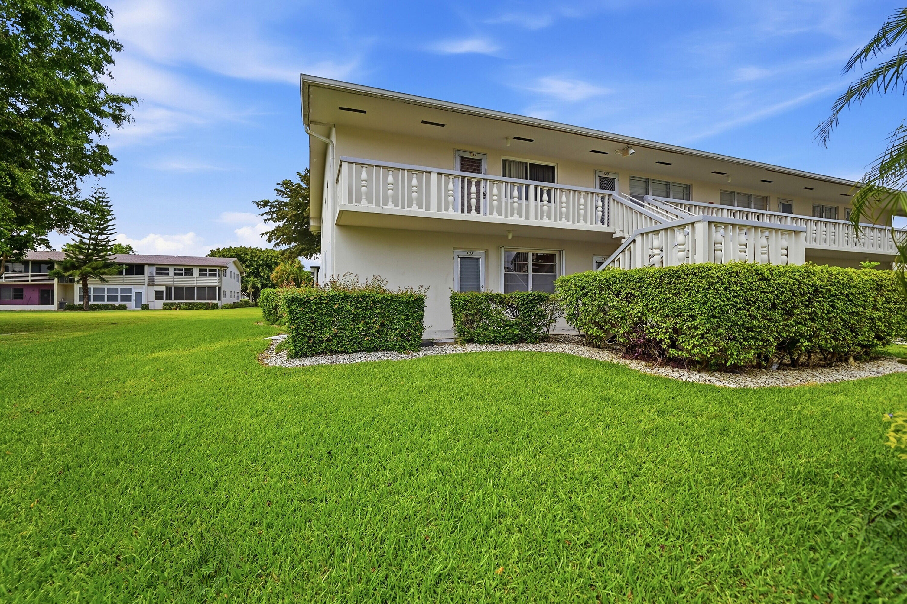 Listing  132 Cambridge F, West Palm Beach, FL 33417, West Palm Beach, FL 33417