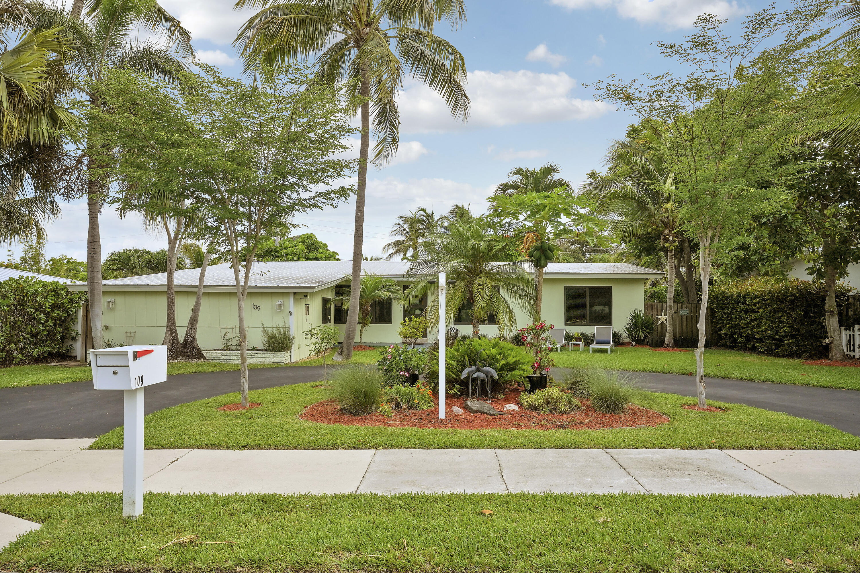 Listing  109 NE 17th Street, Delray Beach, FL 33444, Delray Beach, FL 33444