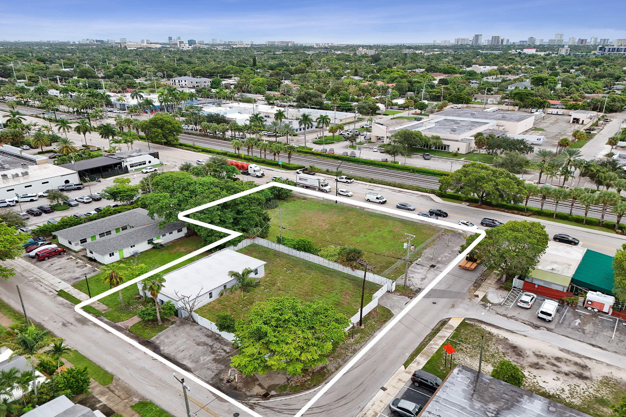 Listing  3301 N Dixie Highway, Oakland Park, FL 33334, Oakland Park, FL 33334