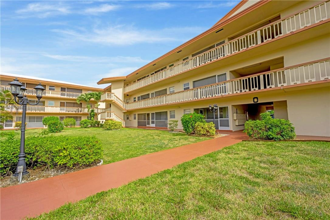 Listing  5300 Washington Street 108d, Hollywood, FL 33021, Hollywood, FL 33021