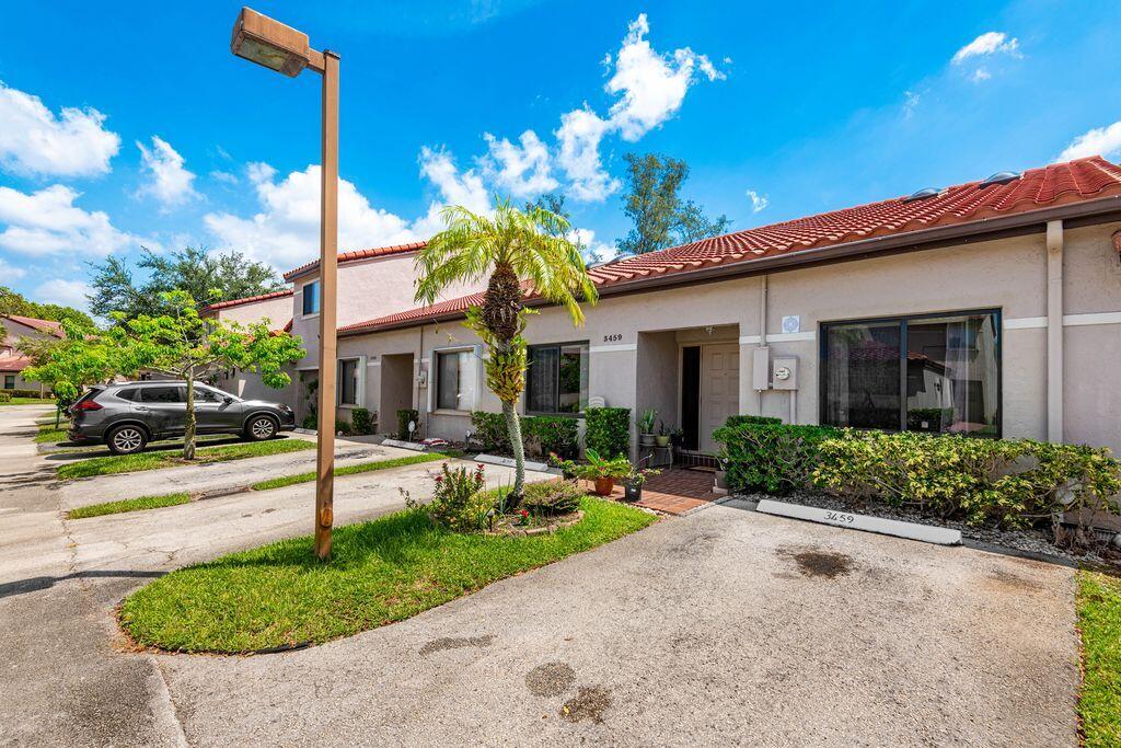 Listing  3459 Inverrary W 3459, Lauderhill, FL 33319, Lauderhill, FL 33319