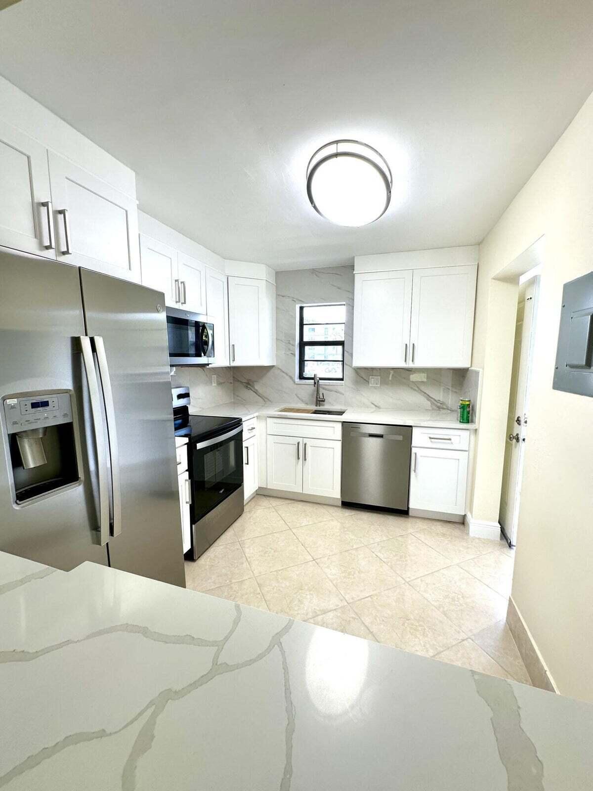 Listing  9440 SW 8th Street 109, Boca Raton, FL 33428, Boca Raton, FL 33428