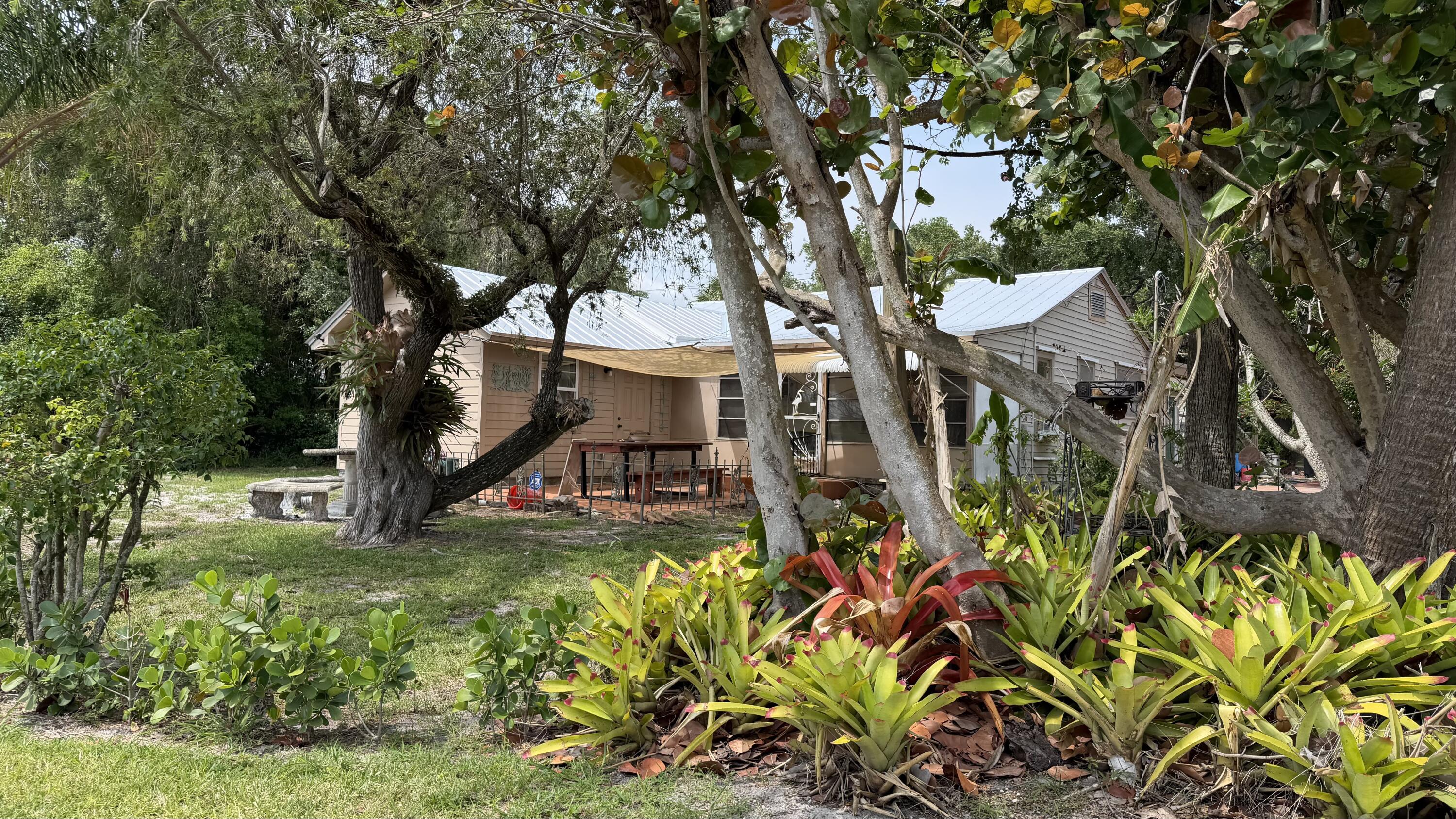 Listing  2509 N Old Dixie Highway, St. Lucie Village, FL 34946, St. Lucie Village, FL 34946