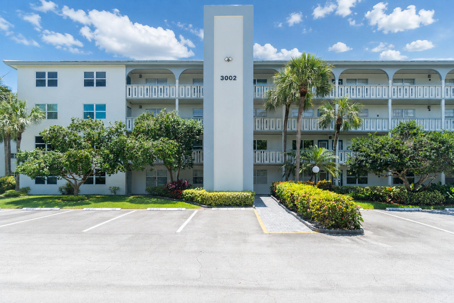 View details of listing 3002 Portofino Isle D1, Coconut Creek, FL 33066 Coconut Creek with MLS#