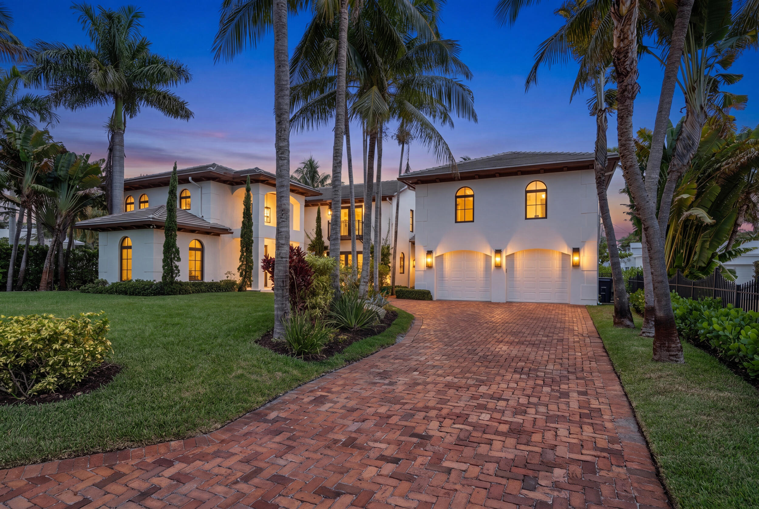 Listing  257 E Lakewood Road, West Palm Beach, FL 33405, West Palm Beach, FL 33405