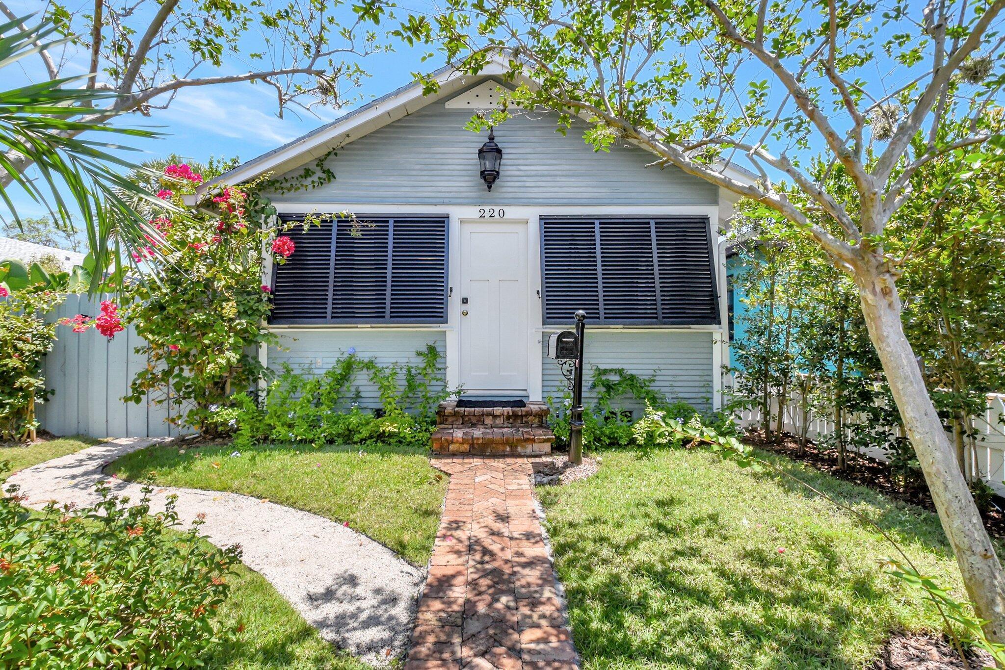 Listing  220 S L Street, Lake Worth Beach, FL 33460, Lake Worth Beach, FL 33460