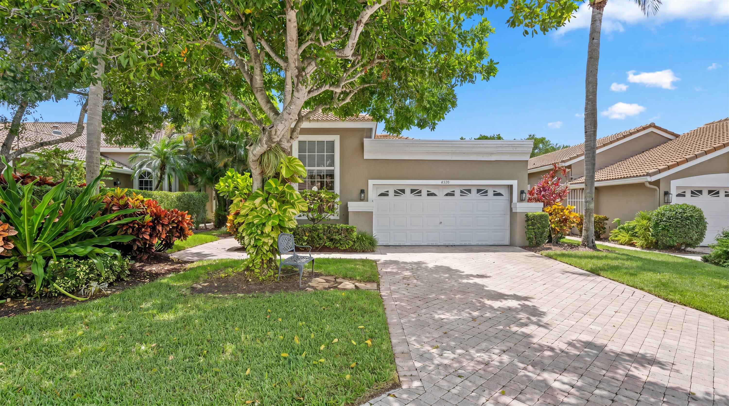 Listing  4706 Carlton Golf Drive, Lake Worth, FL 33449, Lake Worth, FL 33449