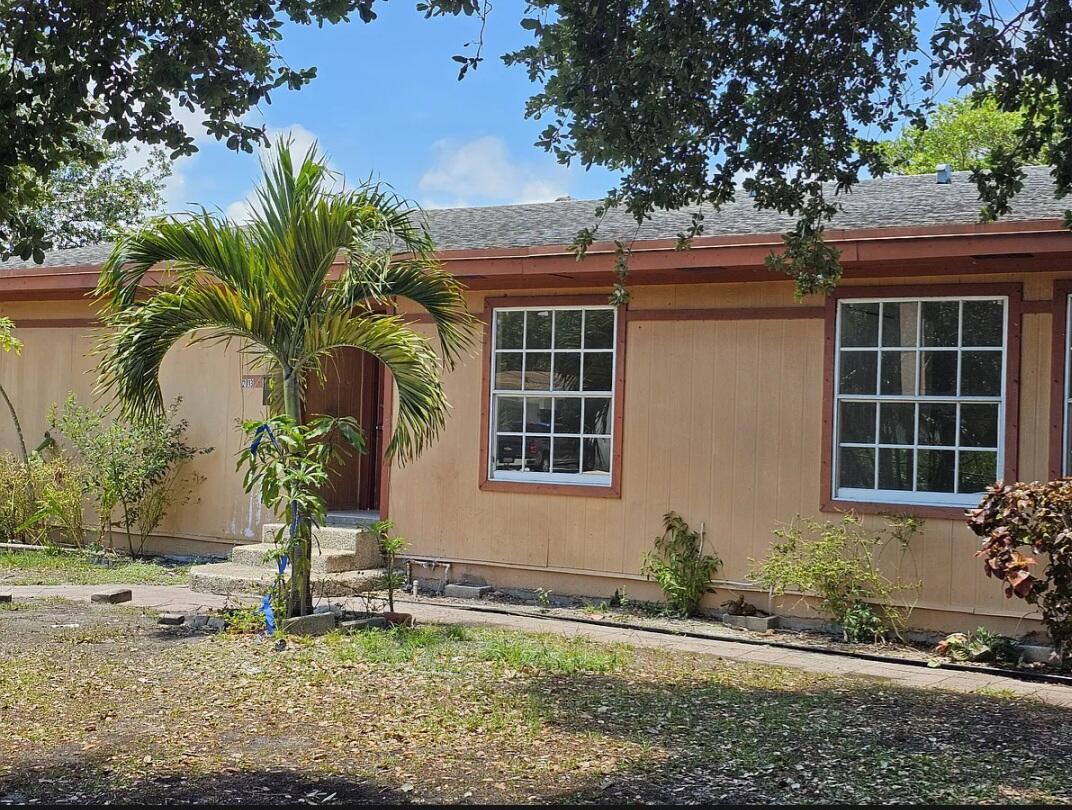 Listing  2013 SE Dock Street, West Palm Beach, FL 33401, West Palm Beach, FL 33401