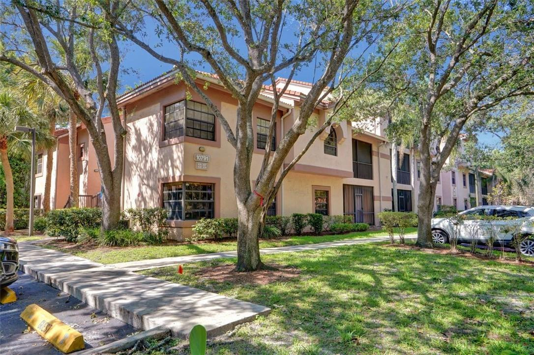 Listing  10791 NW 14th Street 303, Plantation, FL 33322, Plantation, FL 33322