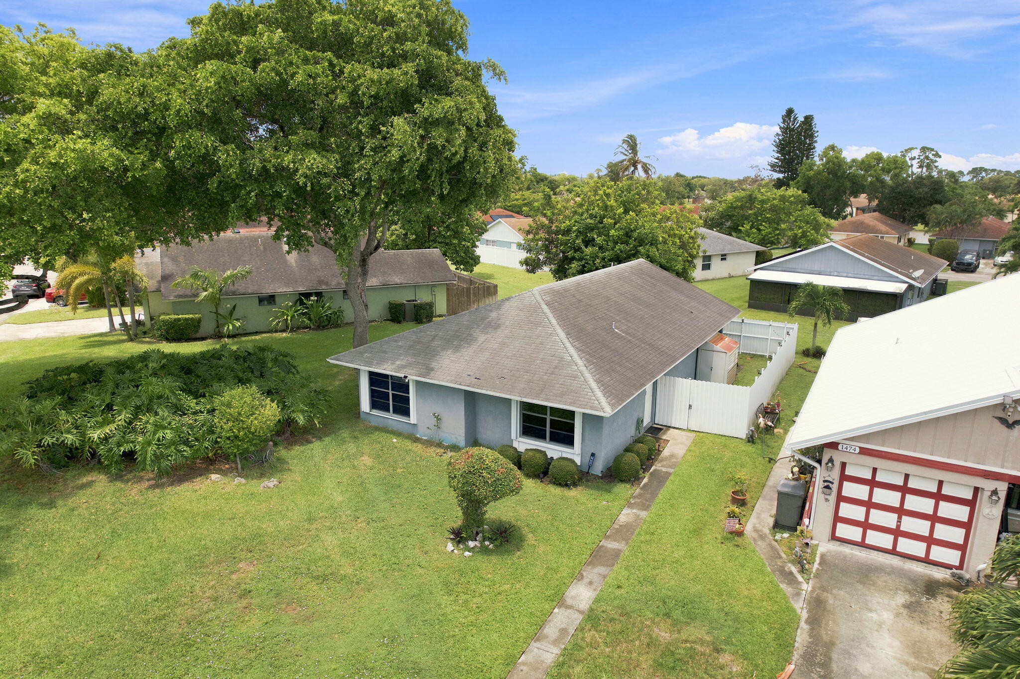 View details of listing 1470 Summit Run Circle, West Palm Beach, FL 33415 West Palm Beach with MLS# 