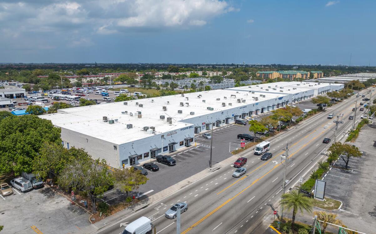 View details of listing 3849 NW 19th Street 3849, Lauderdale Lakes, FL 33311 Lauderdale Lakes with MLS#