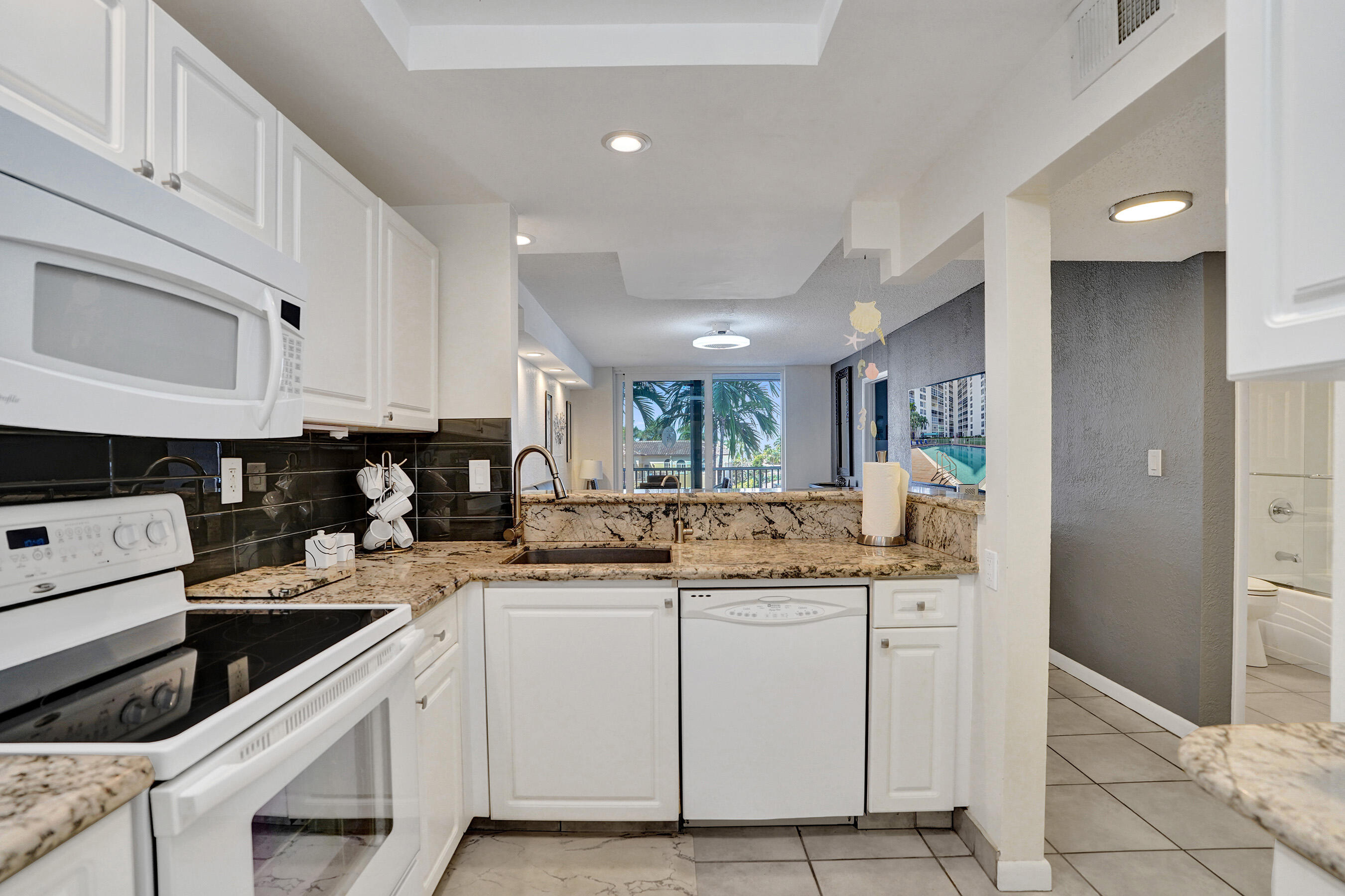 Listing  1391 S OCEAN Boulevard 309, Pompano Beach, FL 33062, Pompano Beach, FL 33062