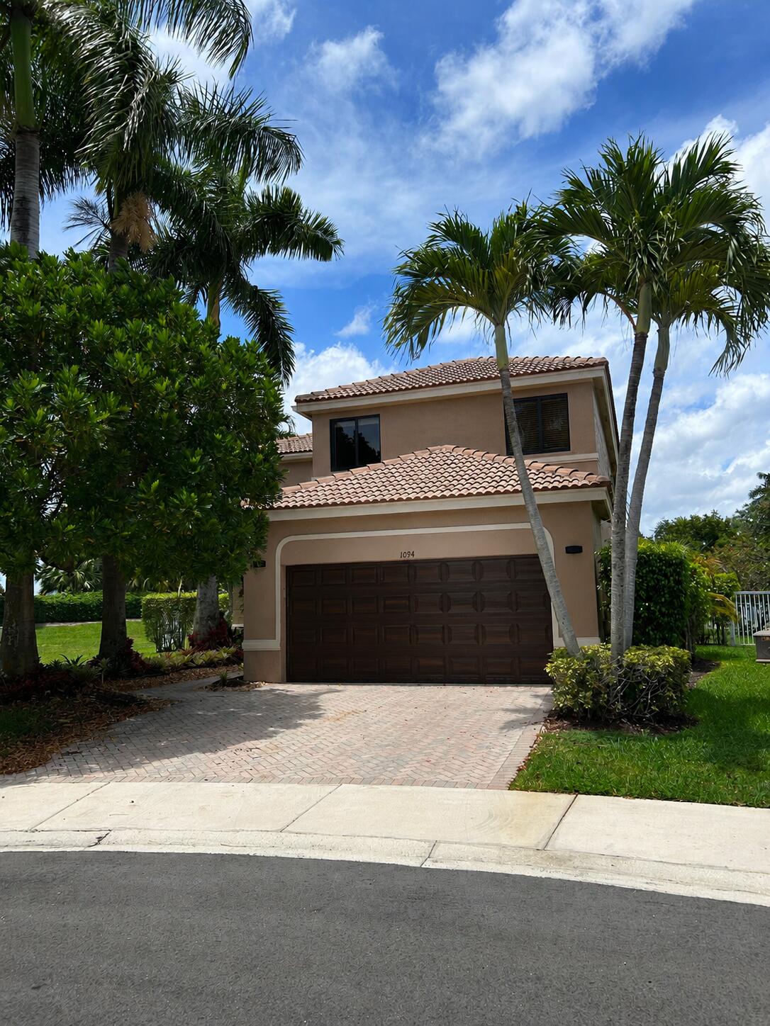 Listing  1094 Bluewood Terrace, Weston, FL 33327, Weston, FL 33327