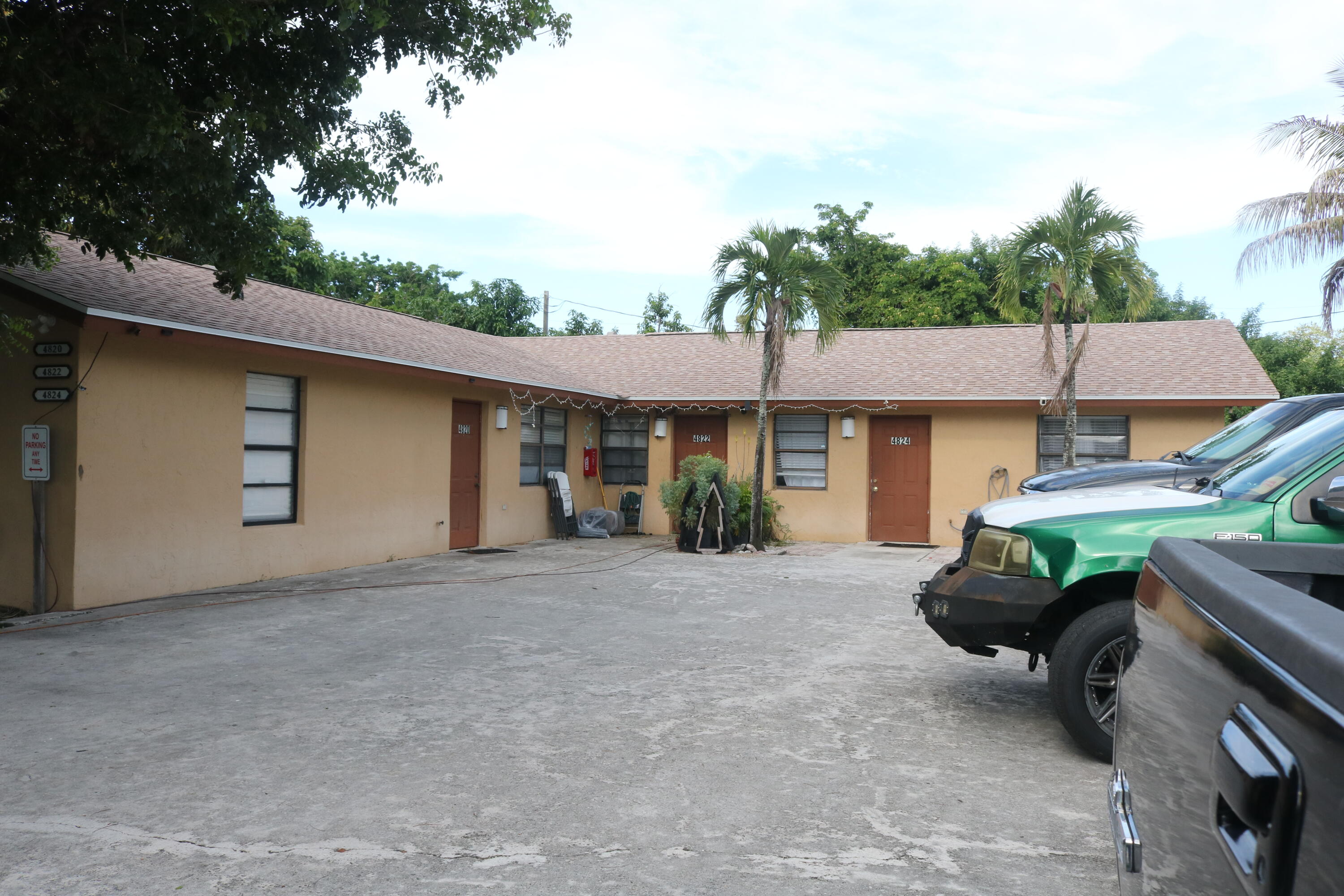 Listing  4820 Kirk Road, Lake Worth Beach, FL 33461, Lake Worth Beach, FL 33461