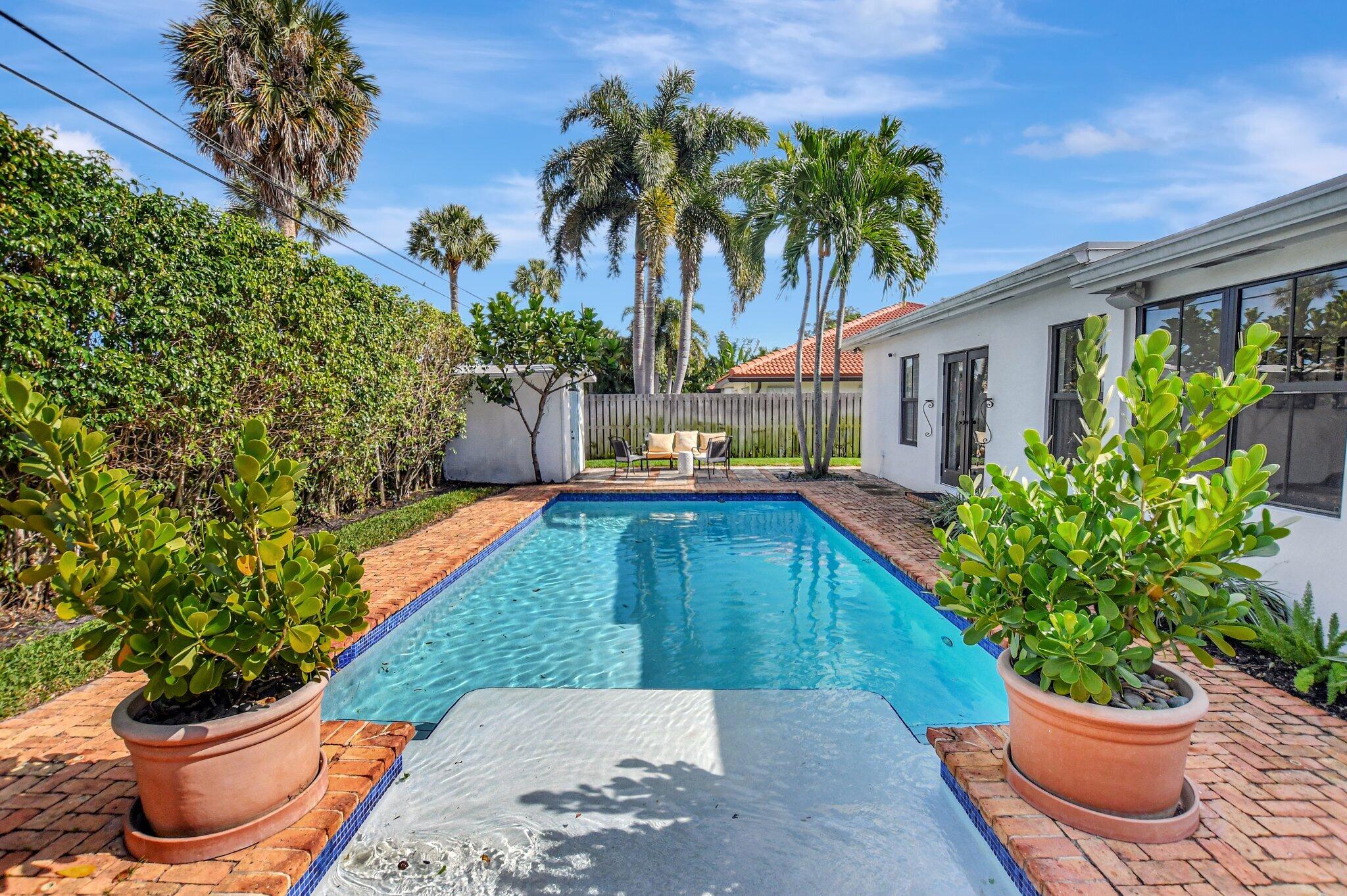 View details of listing 801 SW 5th Street, Boca Raton, FL 33486 Boca Raton with MLS#