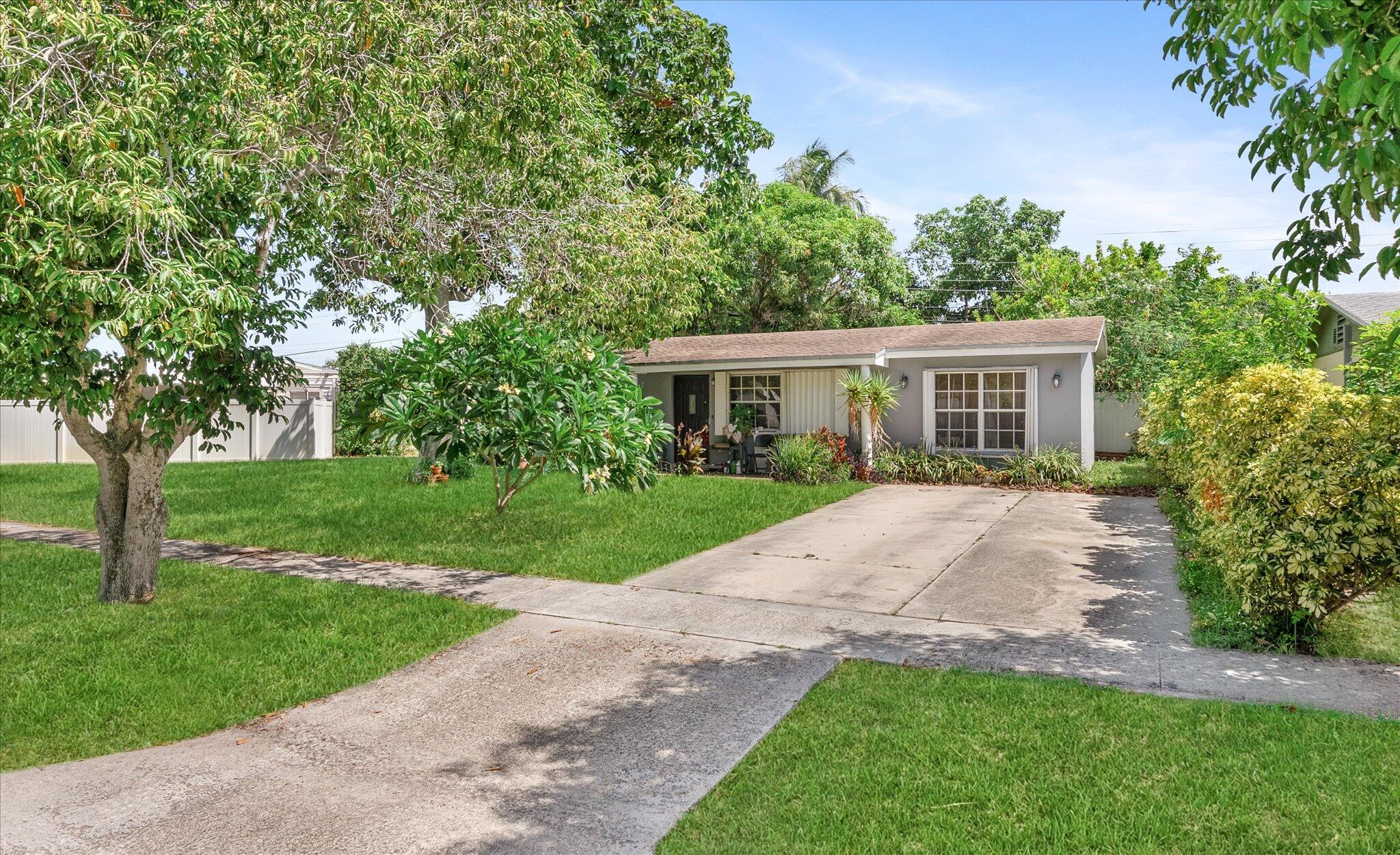 Listing  2106 WARE Drive, West Palm Beach, FL 33409, West Palm Beach, FL 33409