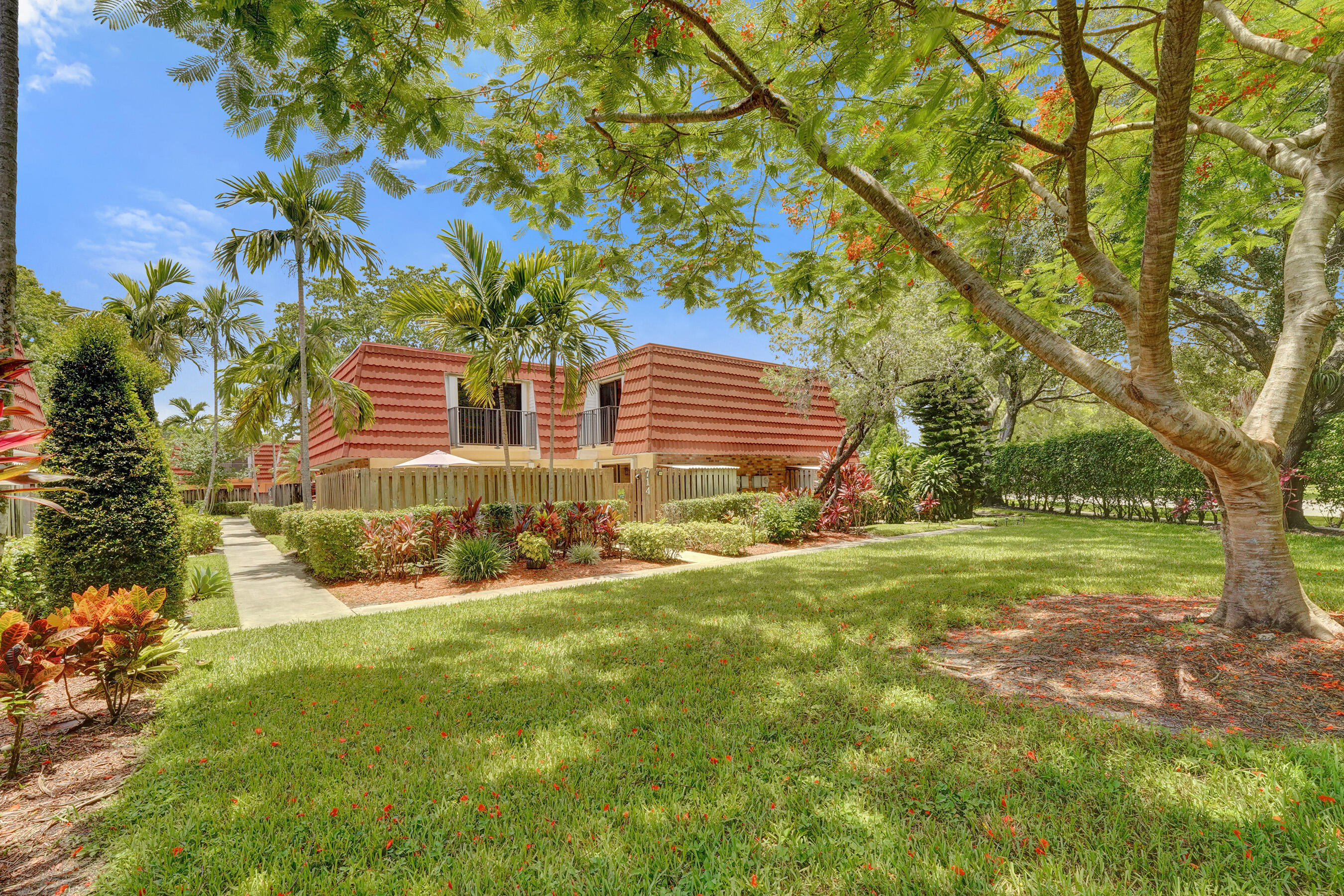 Listing  714 NW 98TH Circle, Plantation, FL 33324, Plantation, FL 33324