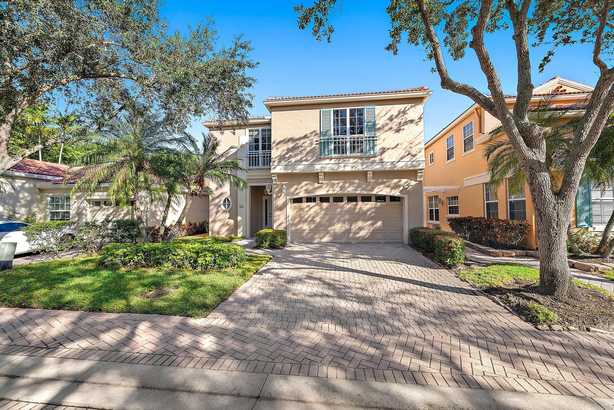 View details of listing 4 VIA ANGELICO, Palm Beach Gardens, FL 33418 Palm Beach Gardens with MLS# 