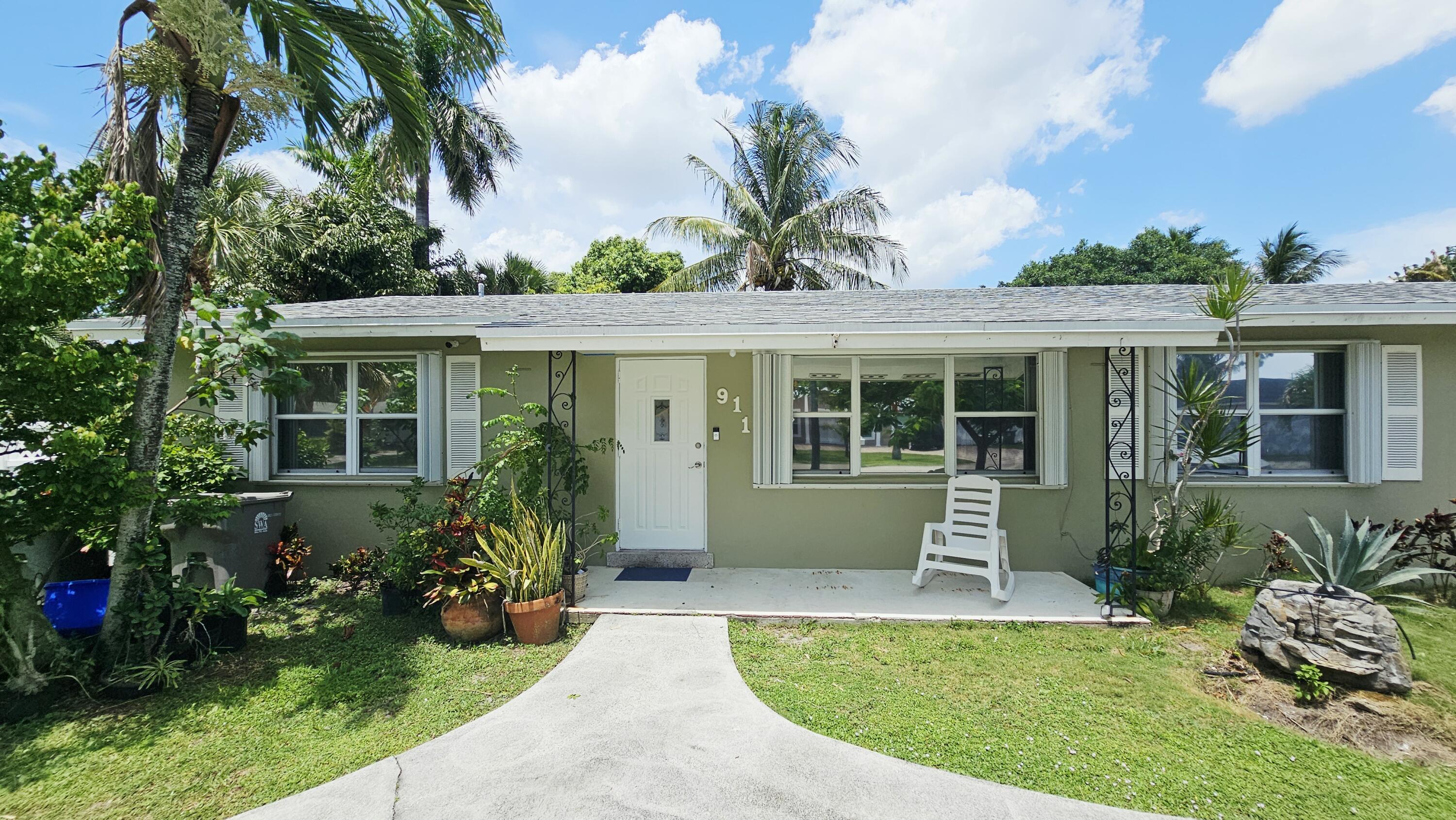 Listing  911 Burch Drive, West Palm Beach, FL 33415, West Palm Beach, FL 33415