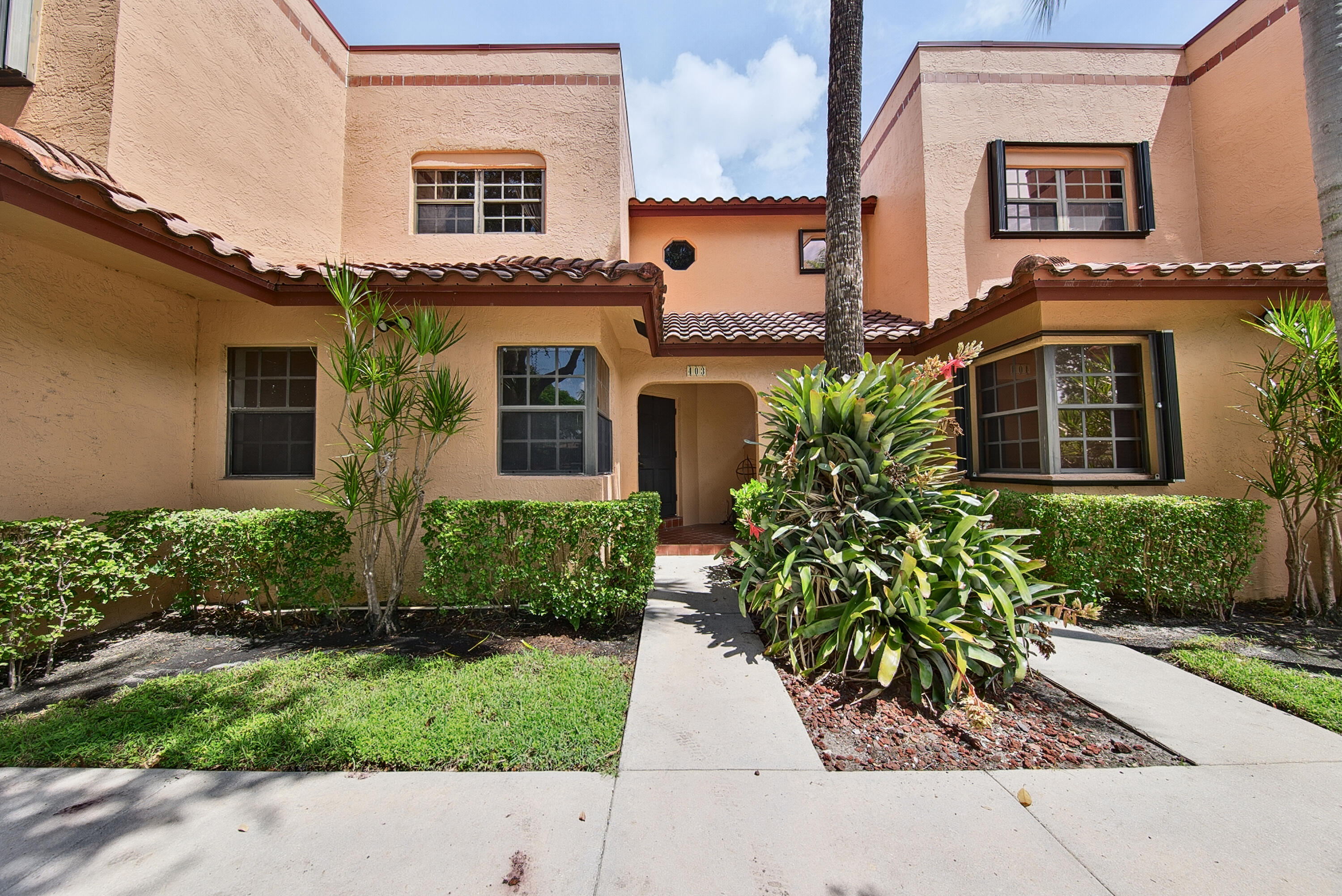Listing  281 NE 16th Place Unit 403, Fort Lauderdale, FL 33305, Fort Lauderdale, FL 33305