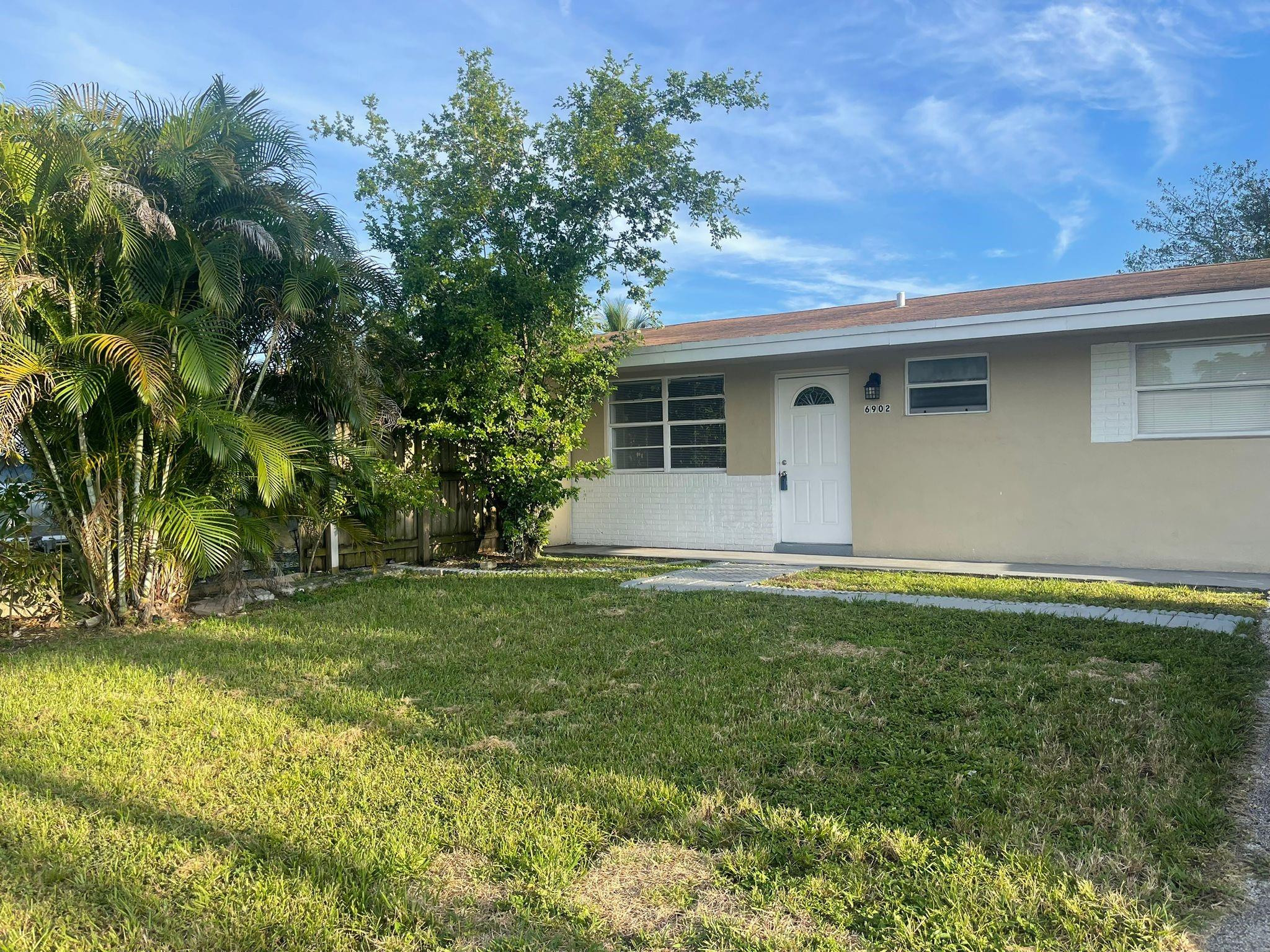 View details of listing 6902 SW 15th Street, North Lauderdale, FL 33068 North Lauderdale with MLS# 