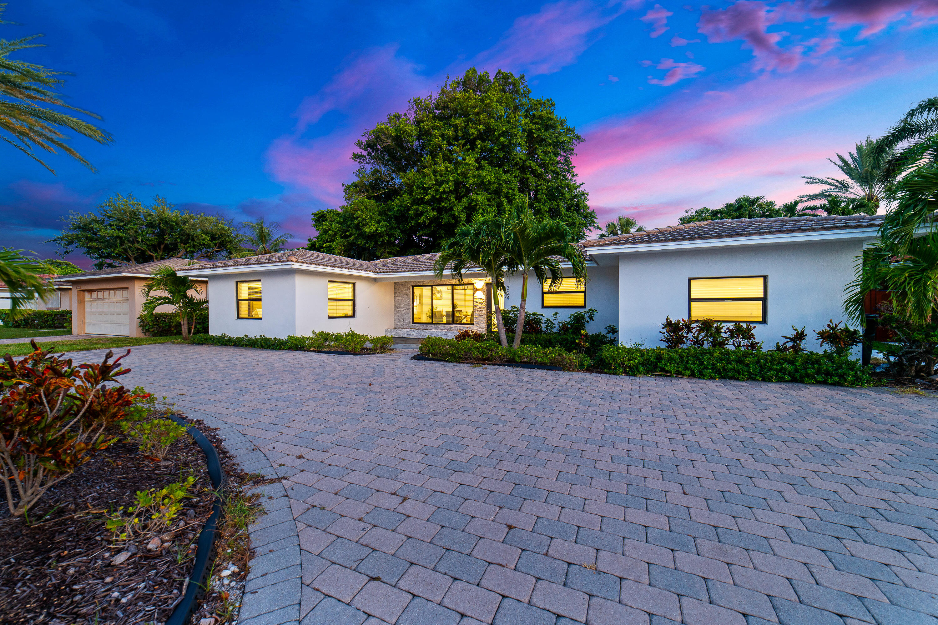 Listing  324 Bamboo Road, Palm Beach Shores, FL 33404, Palm Beach Shores, FL 33404