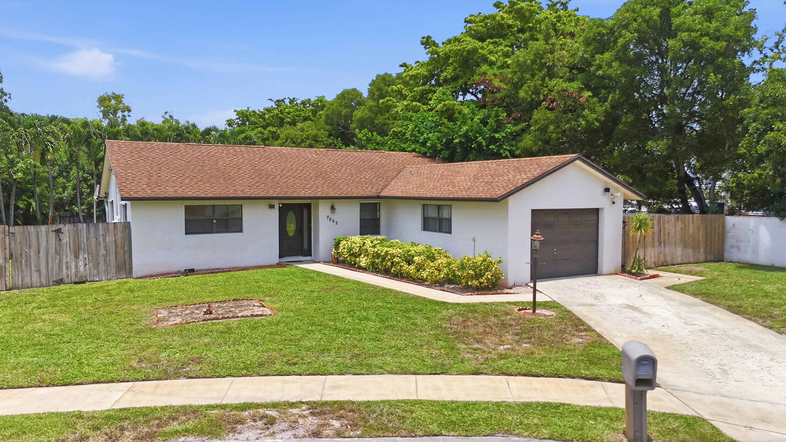 Listing  7085 Hyatt Avenue, Lantana, FL 33462, Lantana, FL 33462
