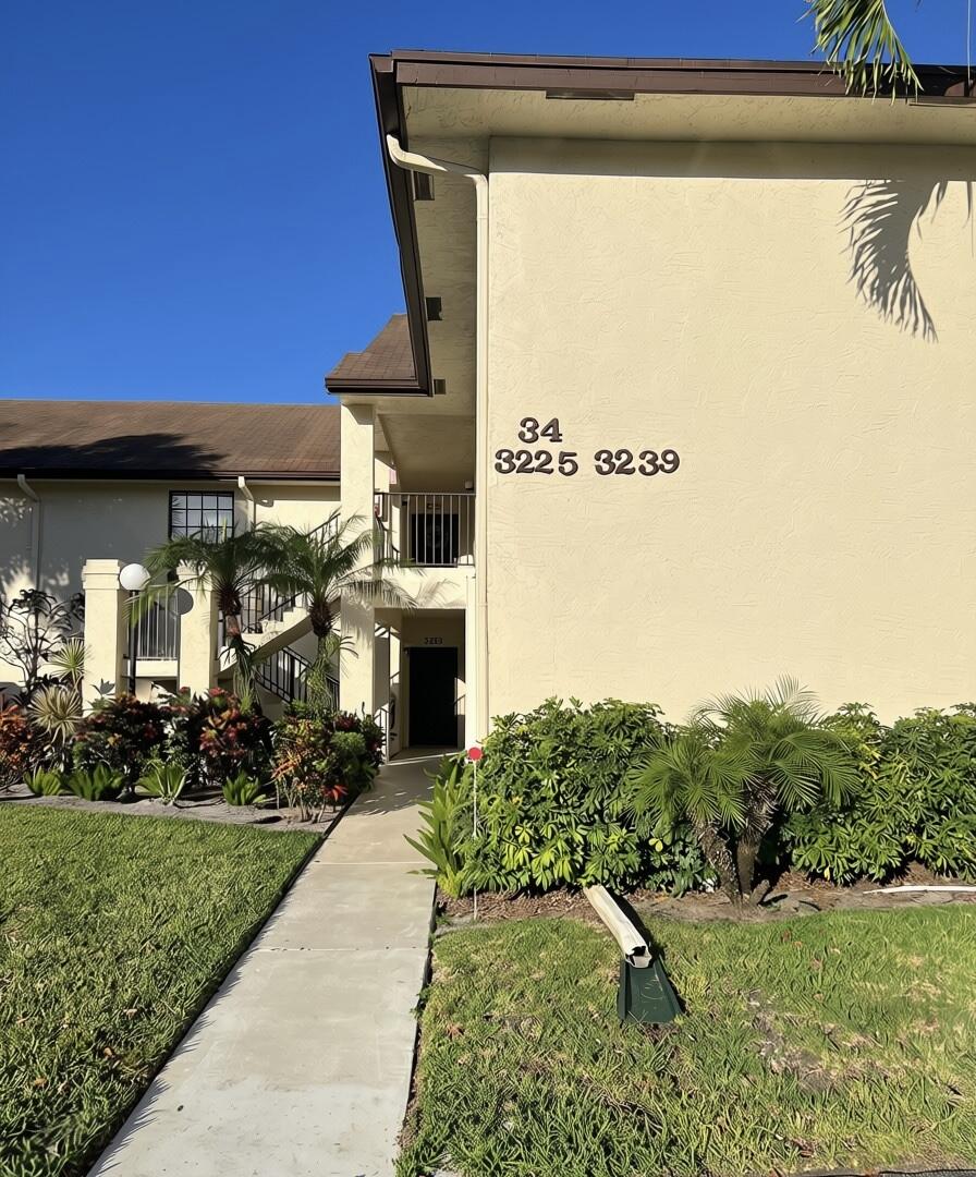 Listing  3237 Jog Park Drive, Greenacres, FL 33467, Greenacres, FL 33467