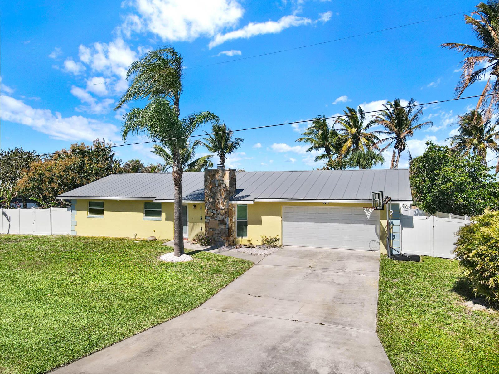 Listing  1902 MIMOSA Avenue, Fort Pierce, FL 34949, Fort Pierce, FL 34949