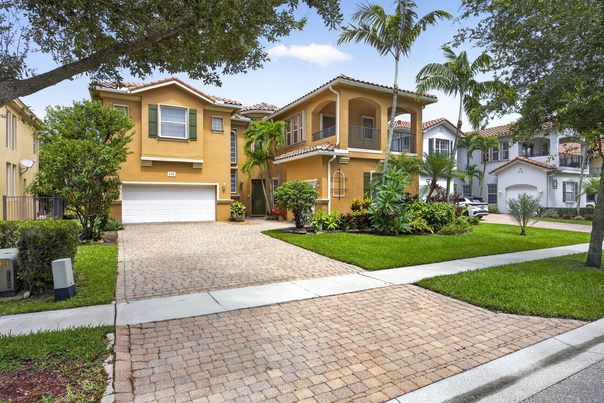 Listing  742 Cresta Circle, West Palm Beach, FL 33413, West Palm Beach, FL 33413