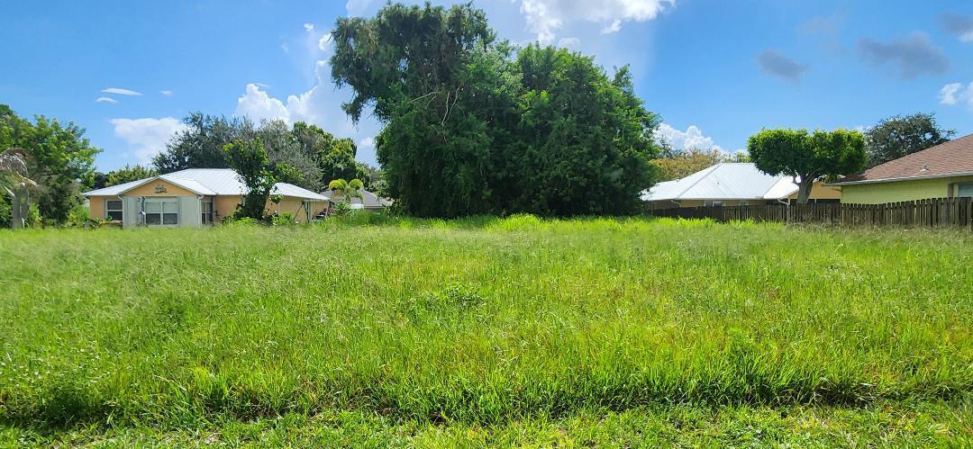 Listing  8247 SANDPINE Circle, Port St. Lucie, FL 34952, Port St. Lucie, FL 34952