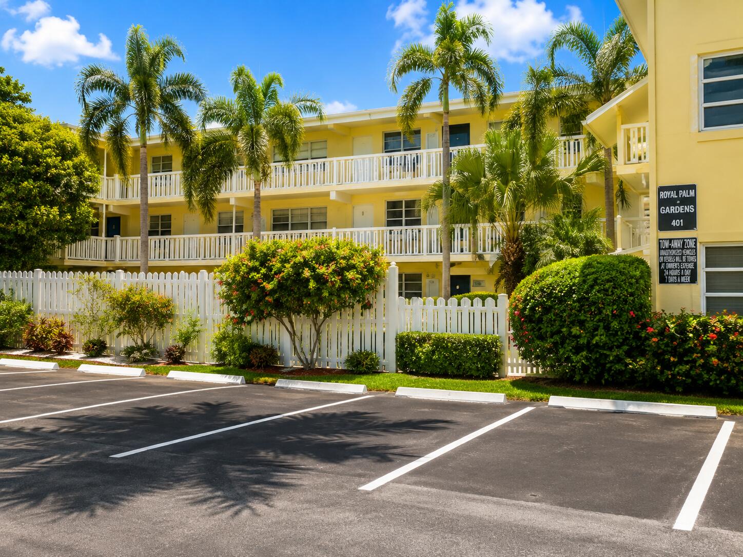 Listing  1900 NE 8th Court 204, Fort Lauderdale, FL 33304, Fort Lauderdale, FL 33304