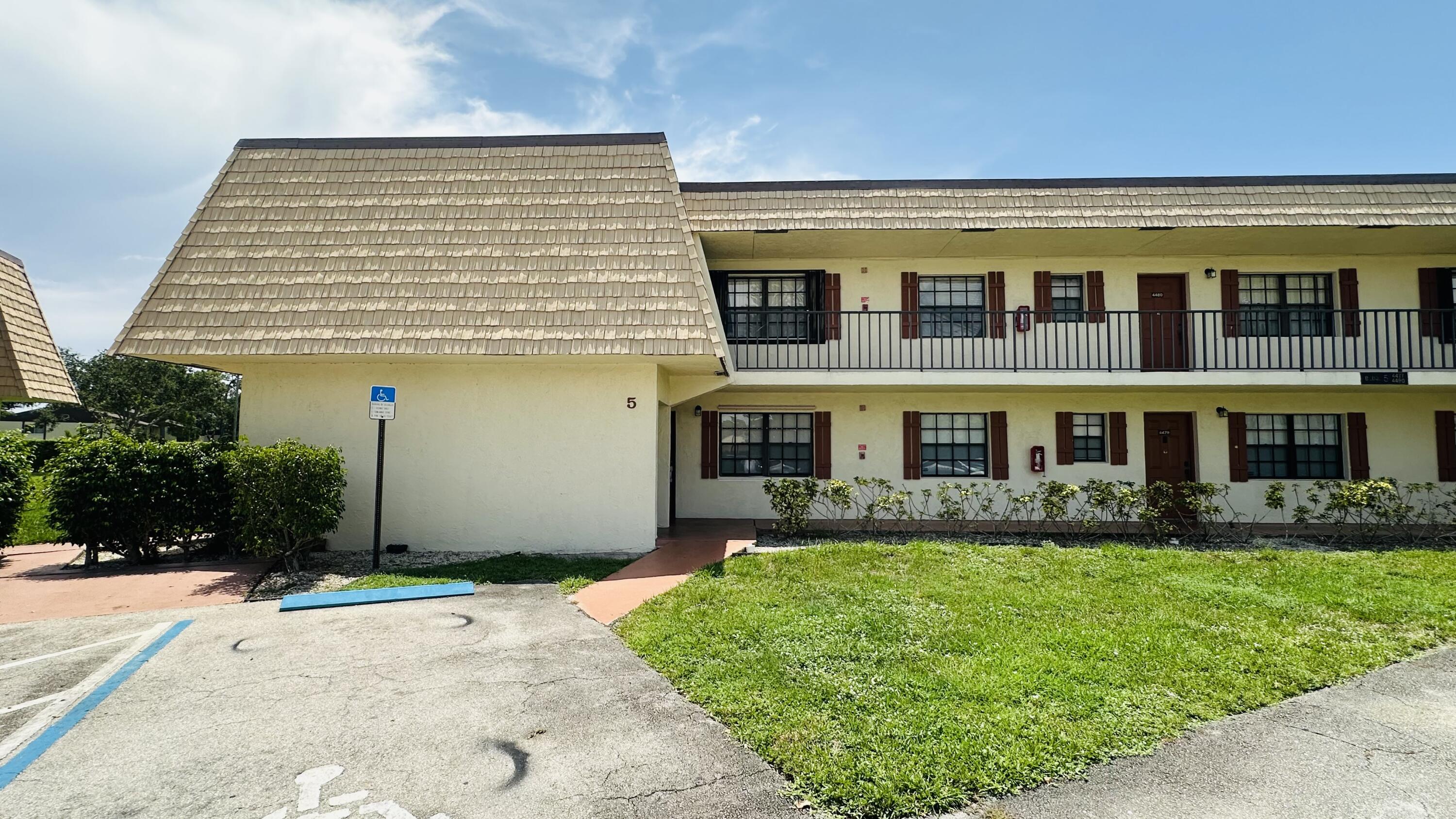 Listing  4477 Oak Terrace Drive, Greenacres, FL 33463, Greenacres, FL 33463