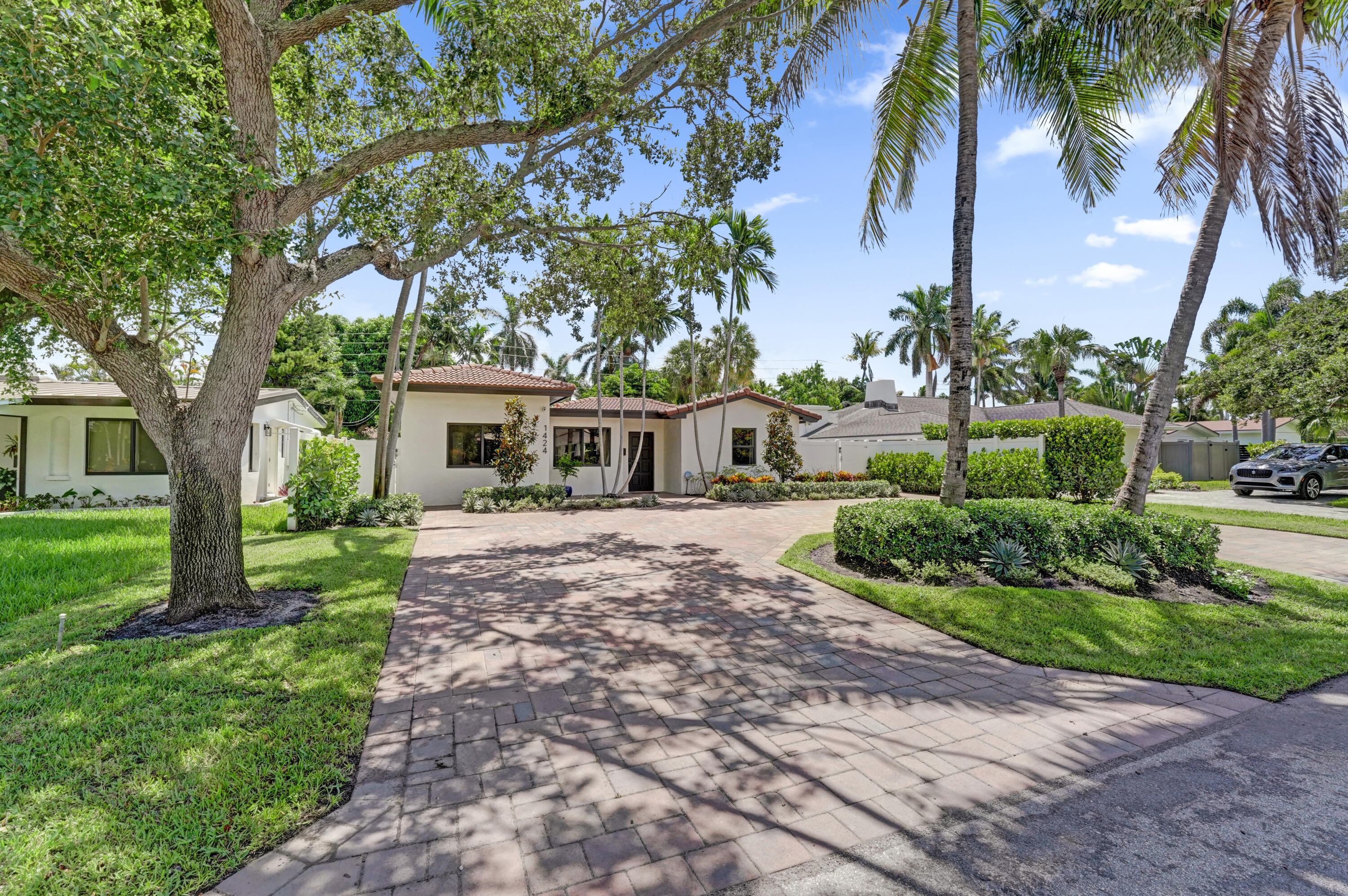 Listing  1424 NE 16TH Avenue, Fort Lauderdale, FL 33304, Fort Lauderdale, FL 33304