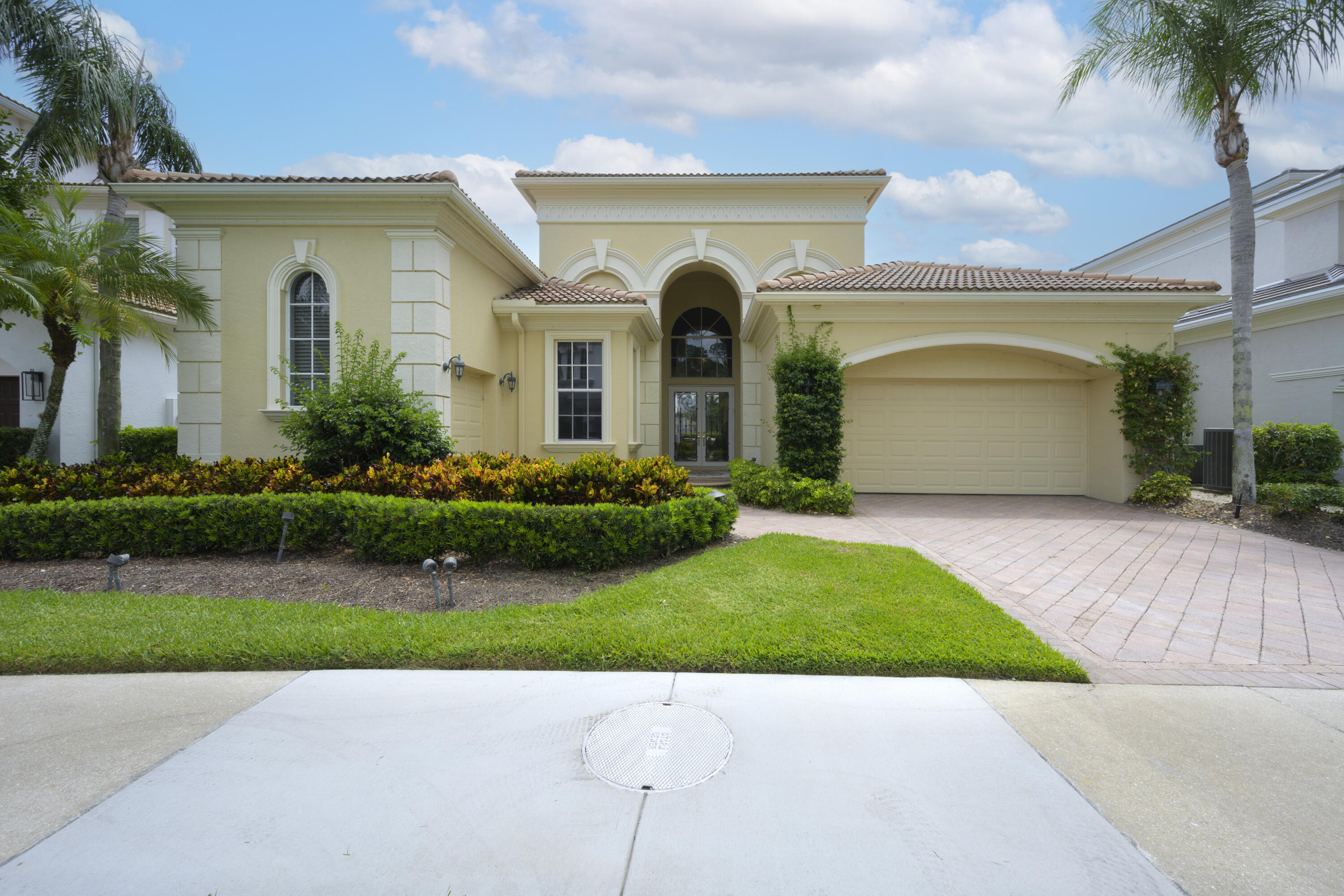 Listing  118 MONTE CARLO Drive, Palm Beach Gardens, FL 33418, Palm Beach Gardens, FL 33418