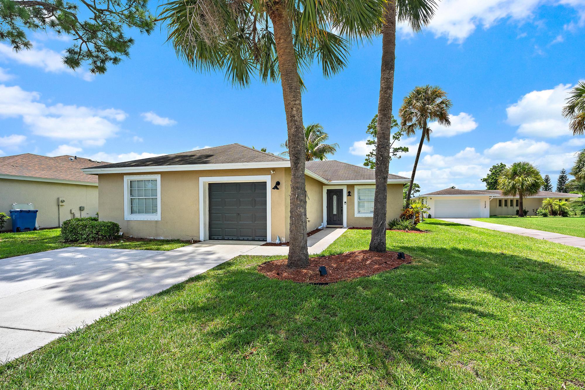 Listing  5483 Club Circle, Haverhill, FL 33415, Haverhill, FL 33415