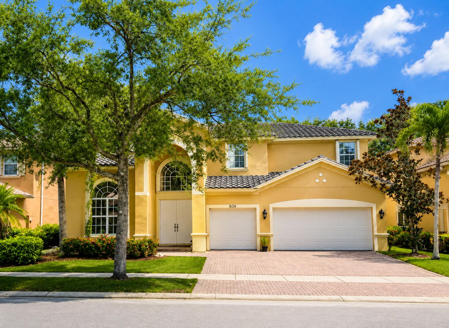 Listing  3800 E Hibiscus Street, Weston, FL 33332, Weston, FL 33332